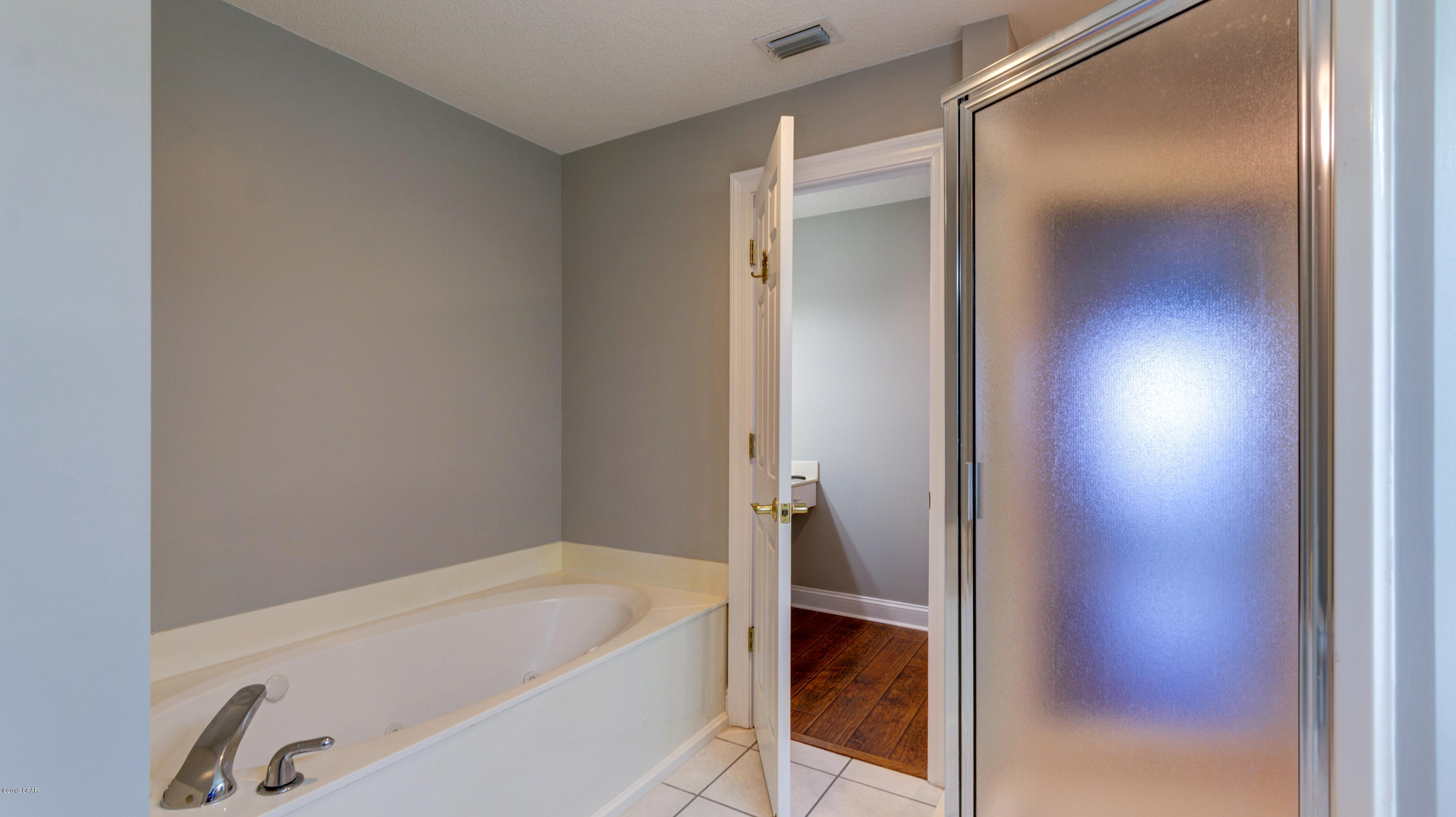 Marina Bay Condo - Residential