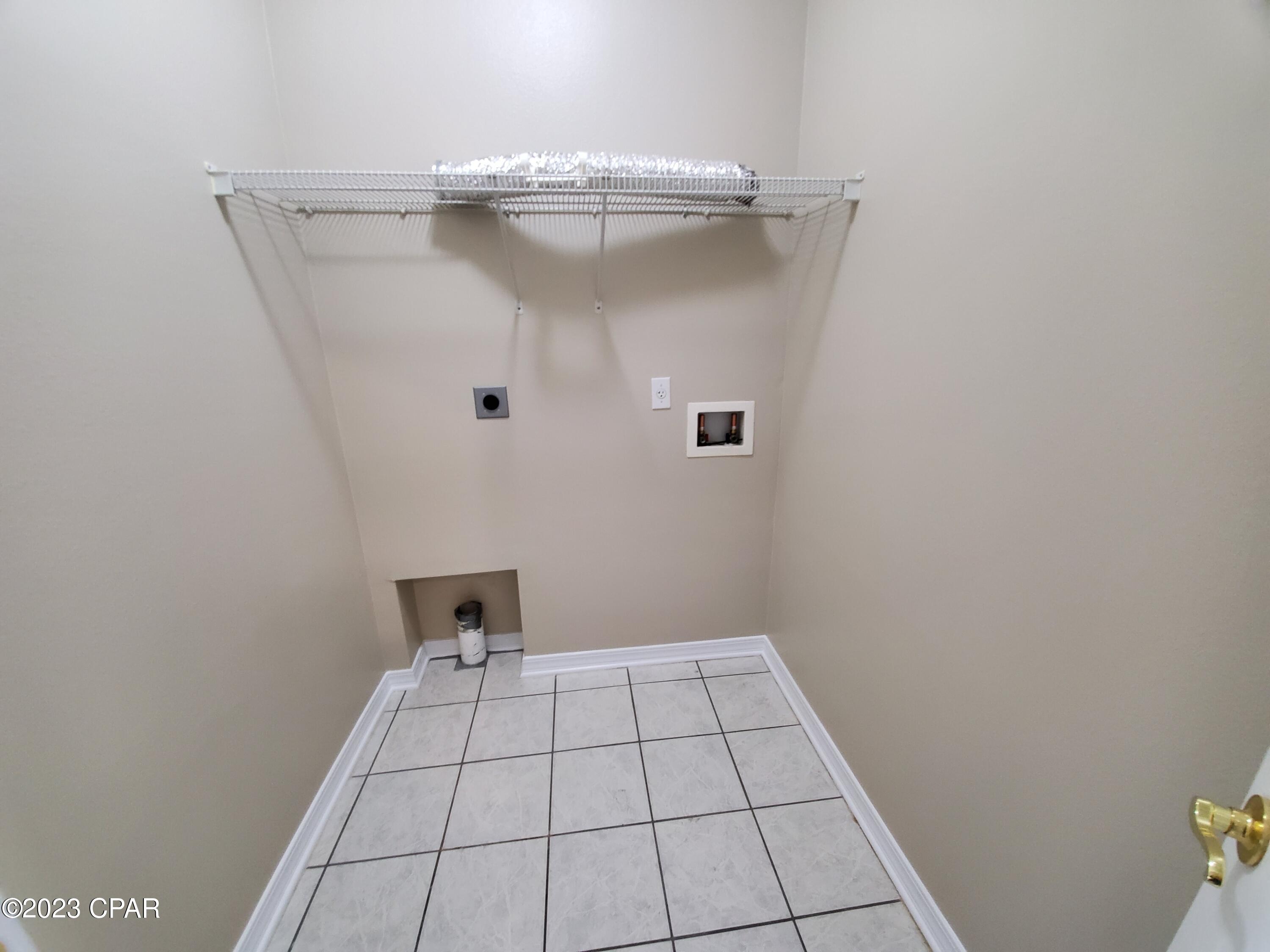Hammocks Phase I - Residential Lease