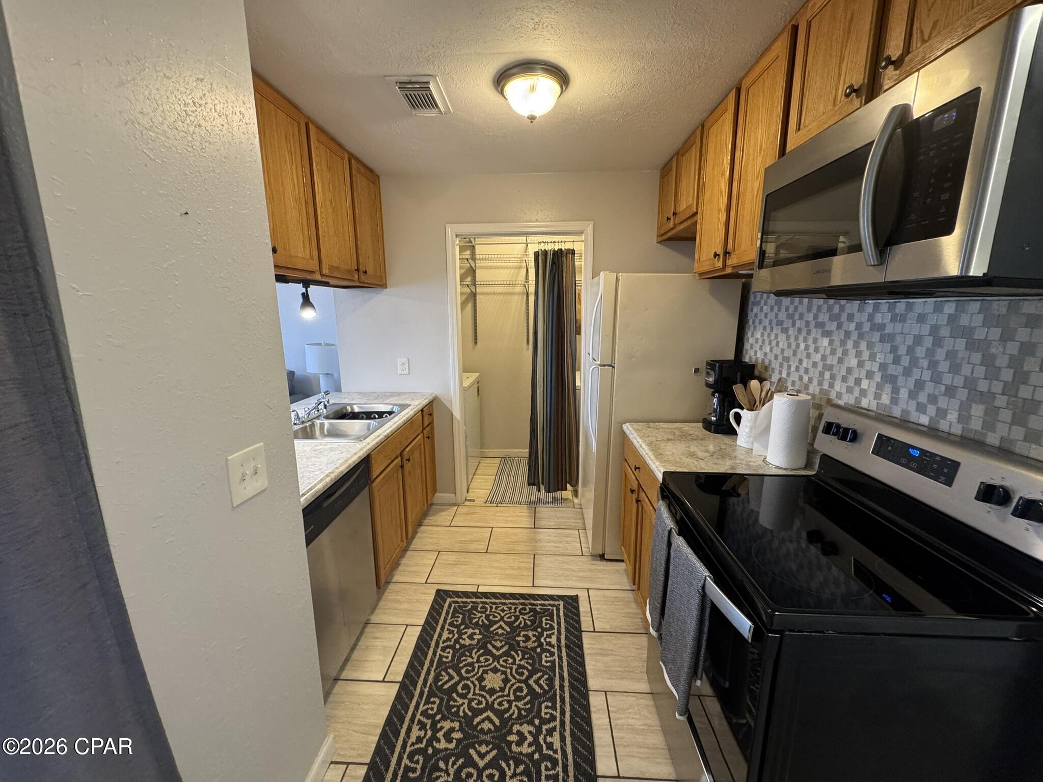 Grand Lagoon Cove Condominium - Residential Lease