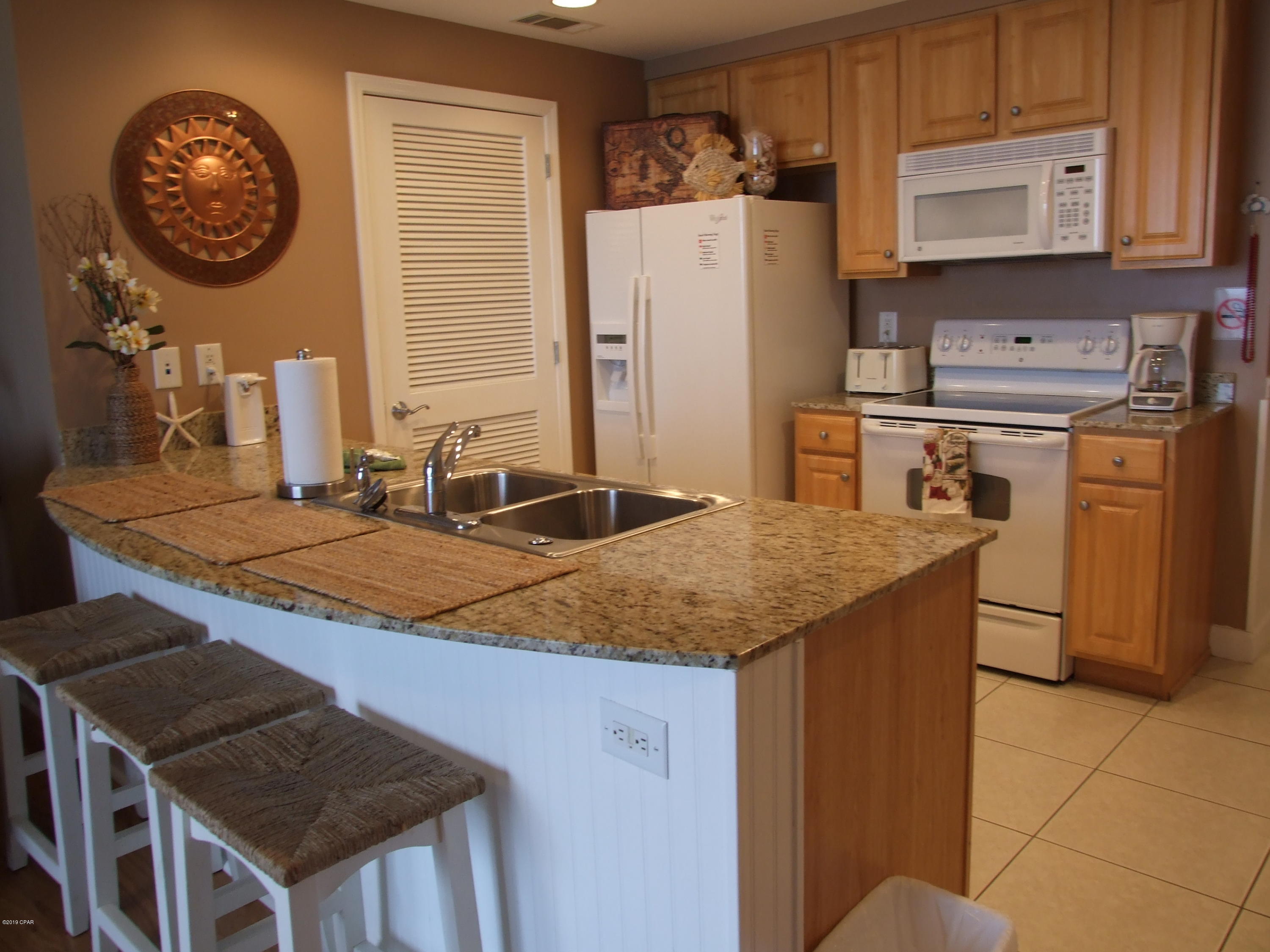 Splash Condo - Residential