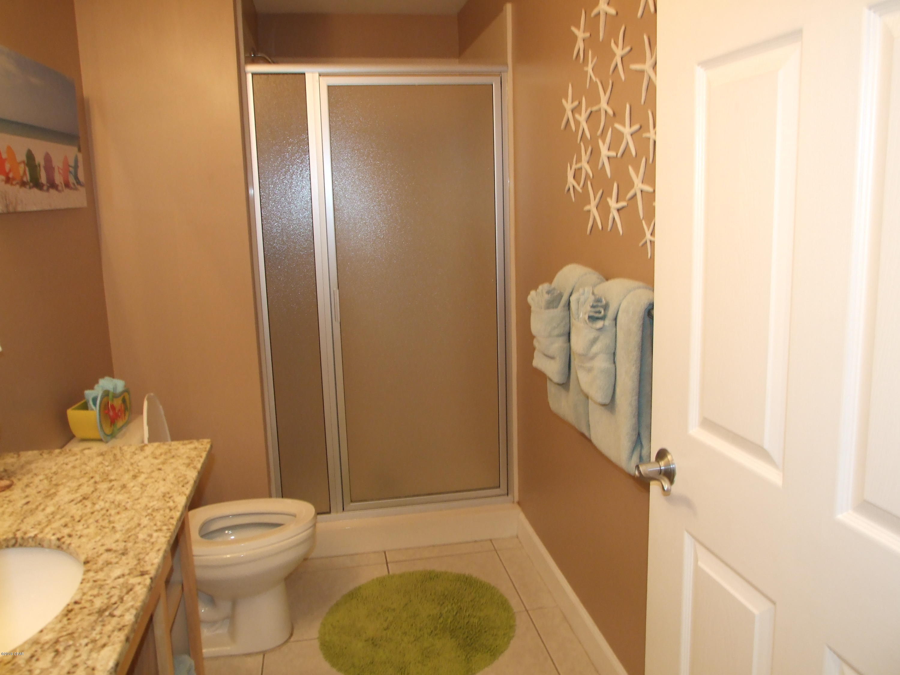 Splash Condo - Residential