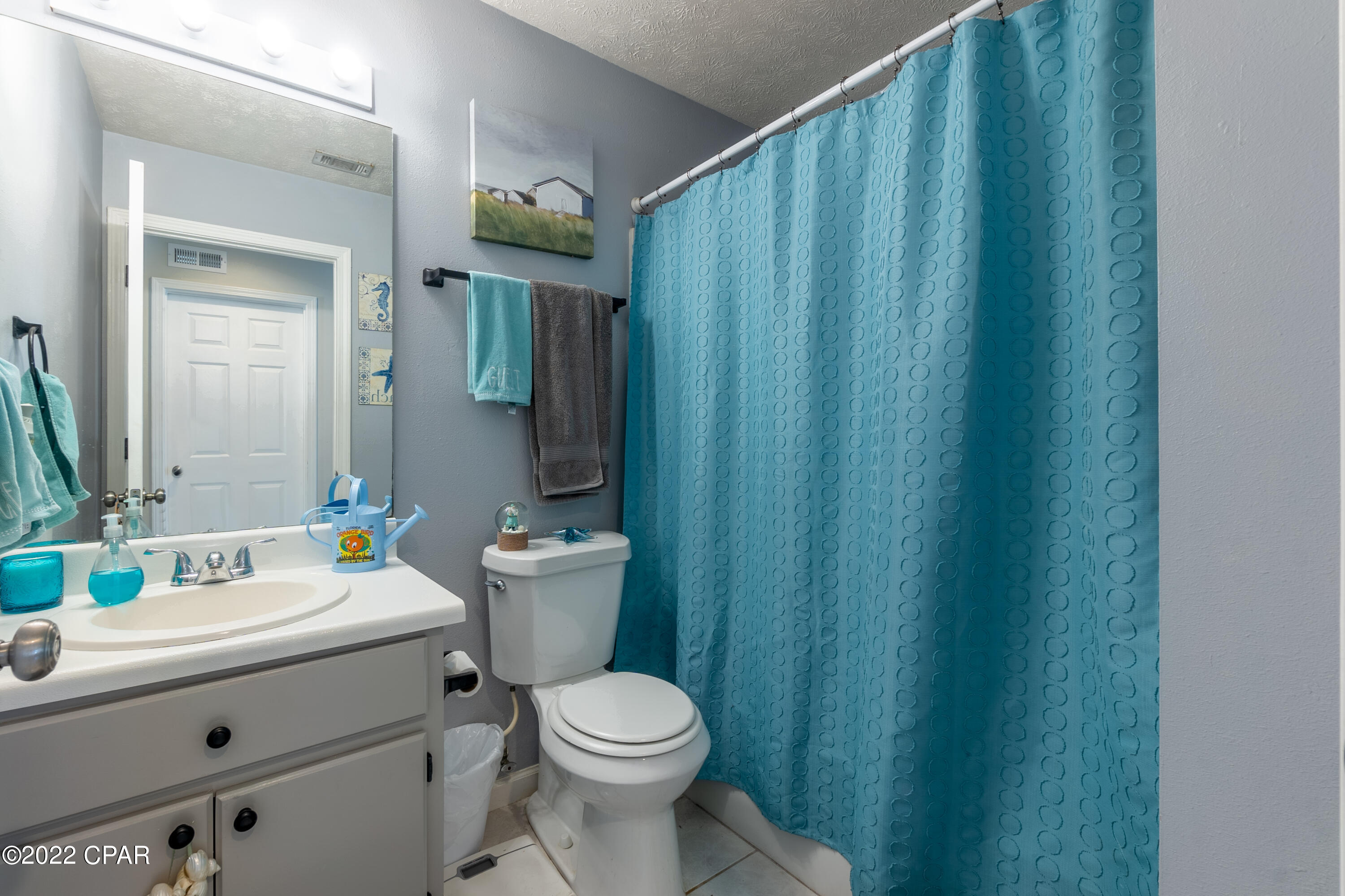 Pine Tree Place Unit 1 - Residential