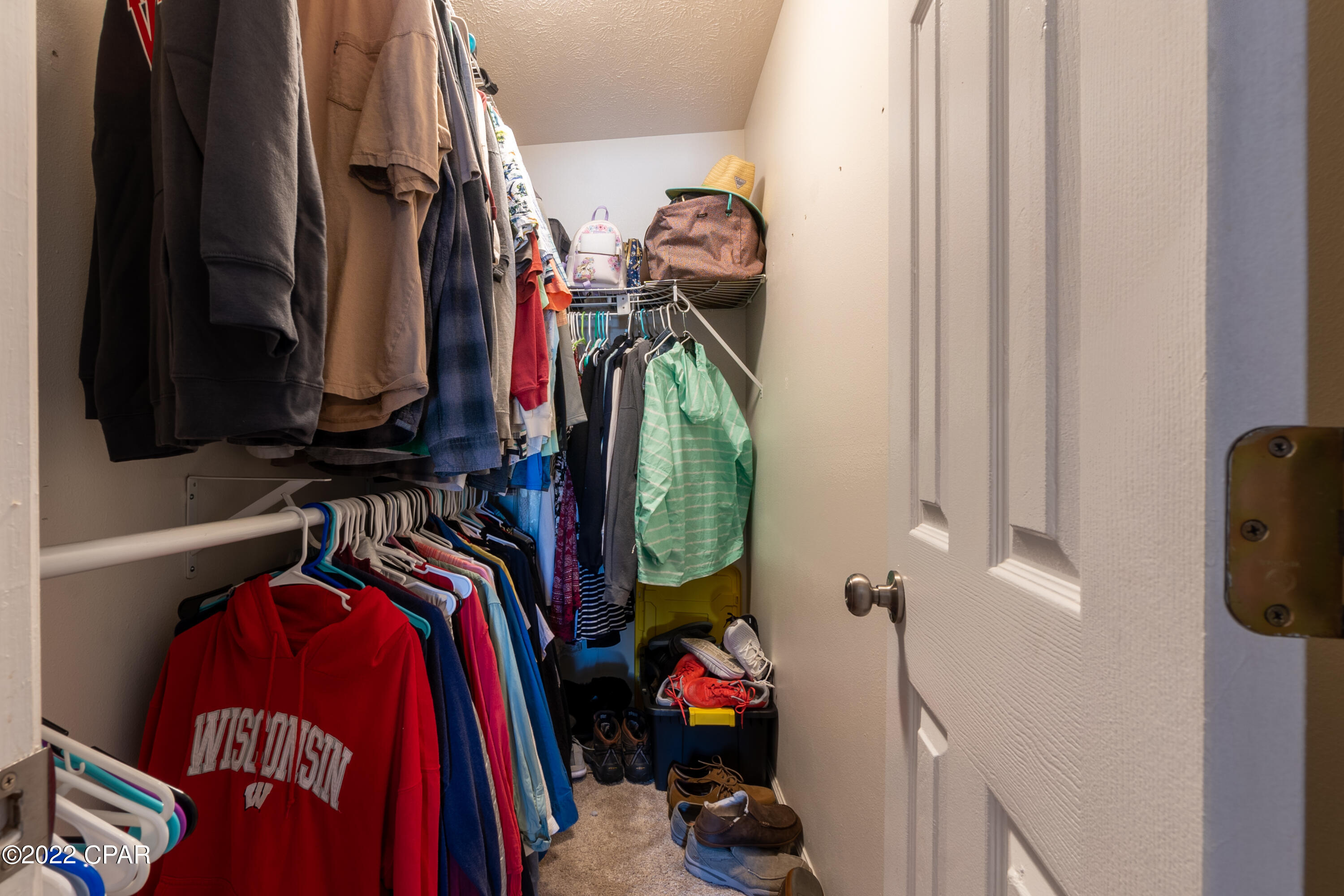 Pine Tree Place Unit 1 - Residential