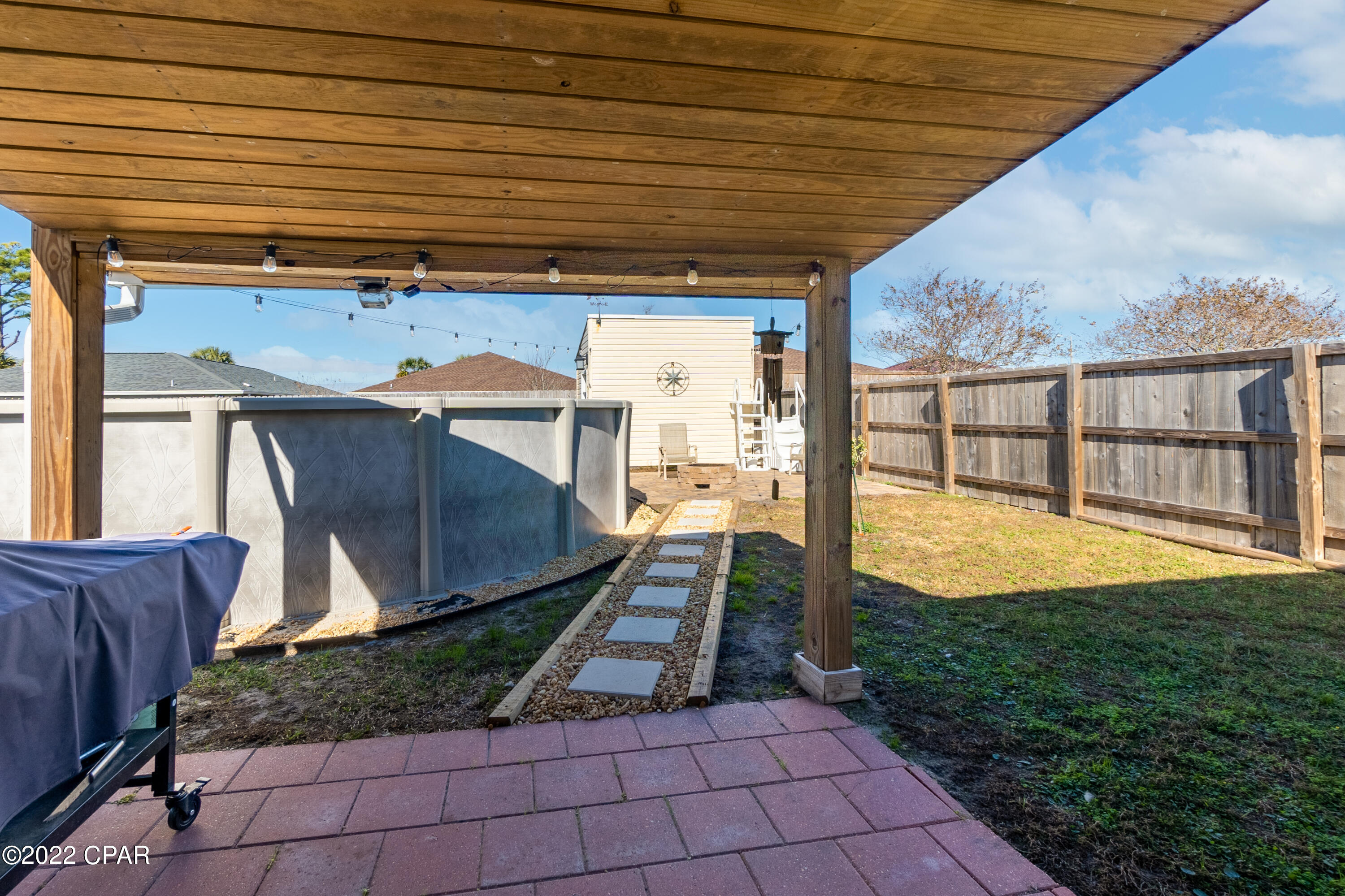 Pine Tree Place Unit 1 - Residential