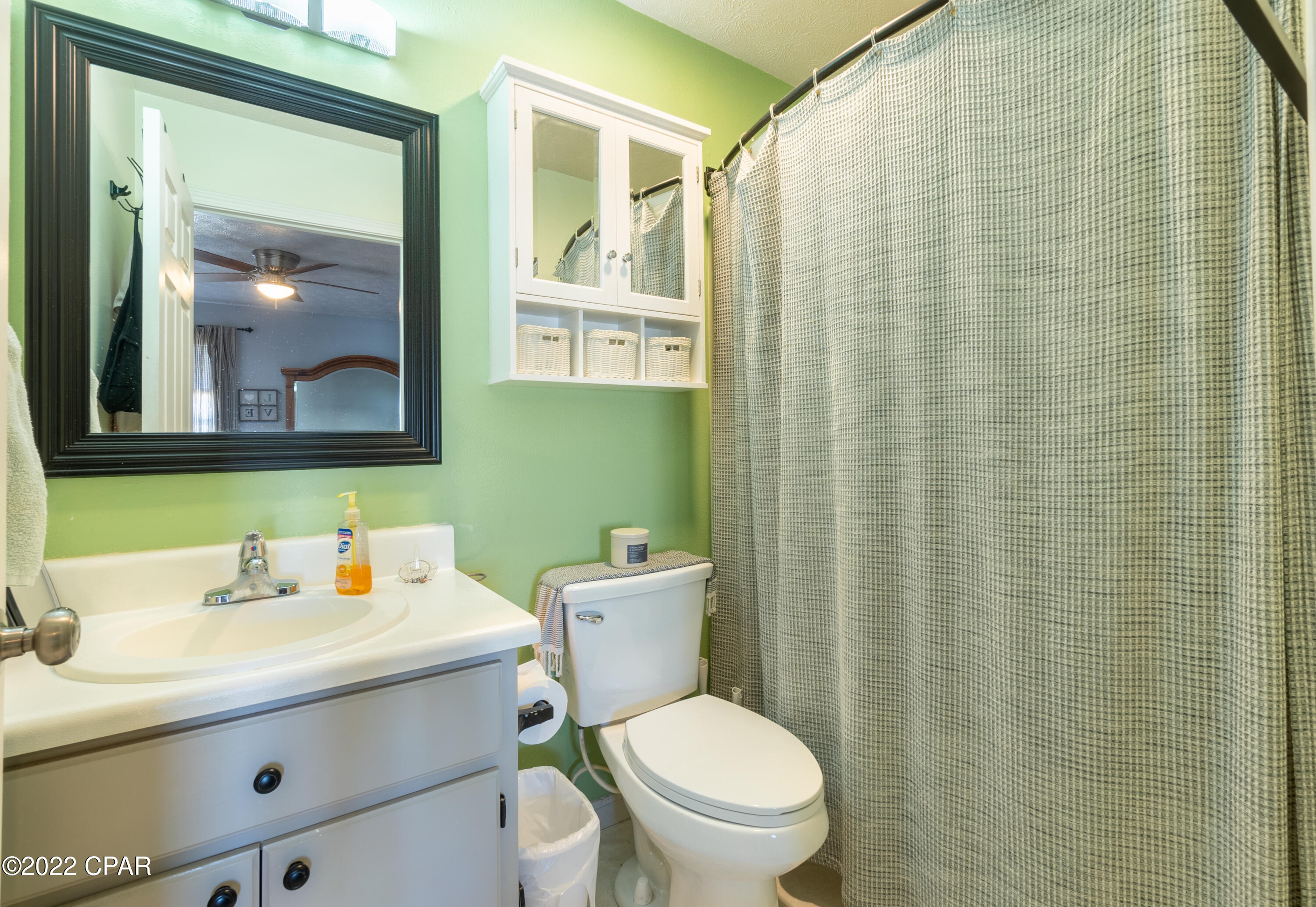 Pine Tree Place Unit 1 - Residential