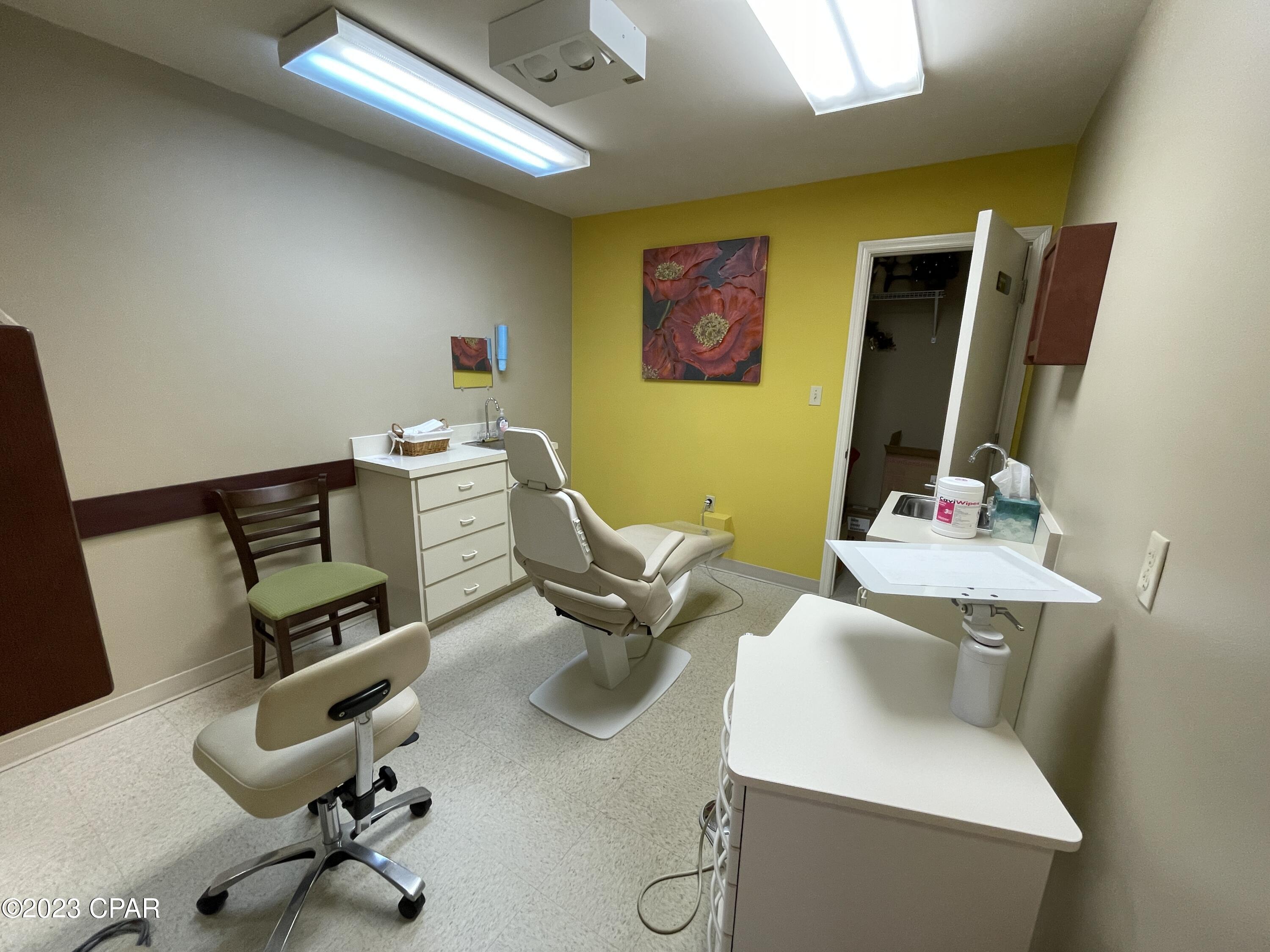 El Centro Beach - Commercial Lease