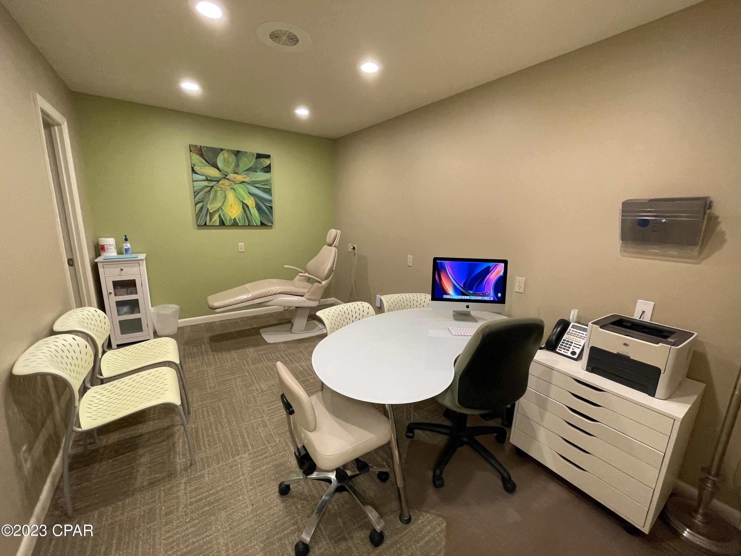 El Centro Beach - Commercial Lease