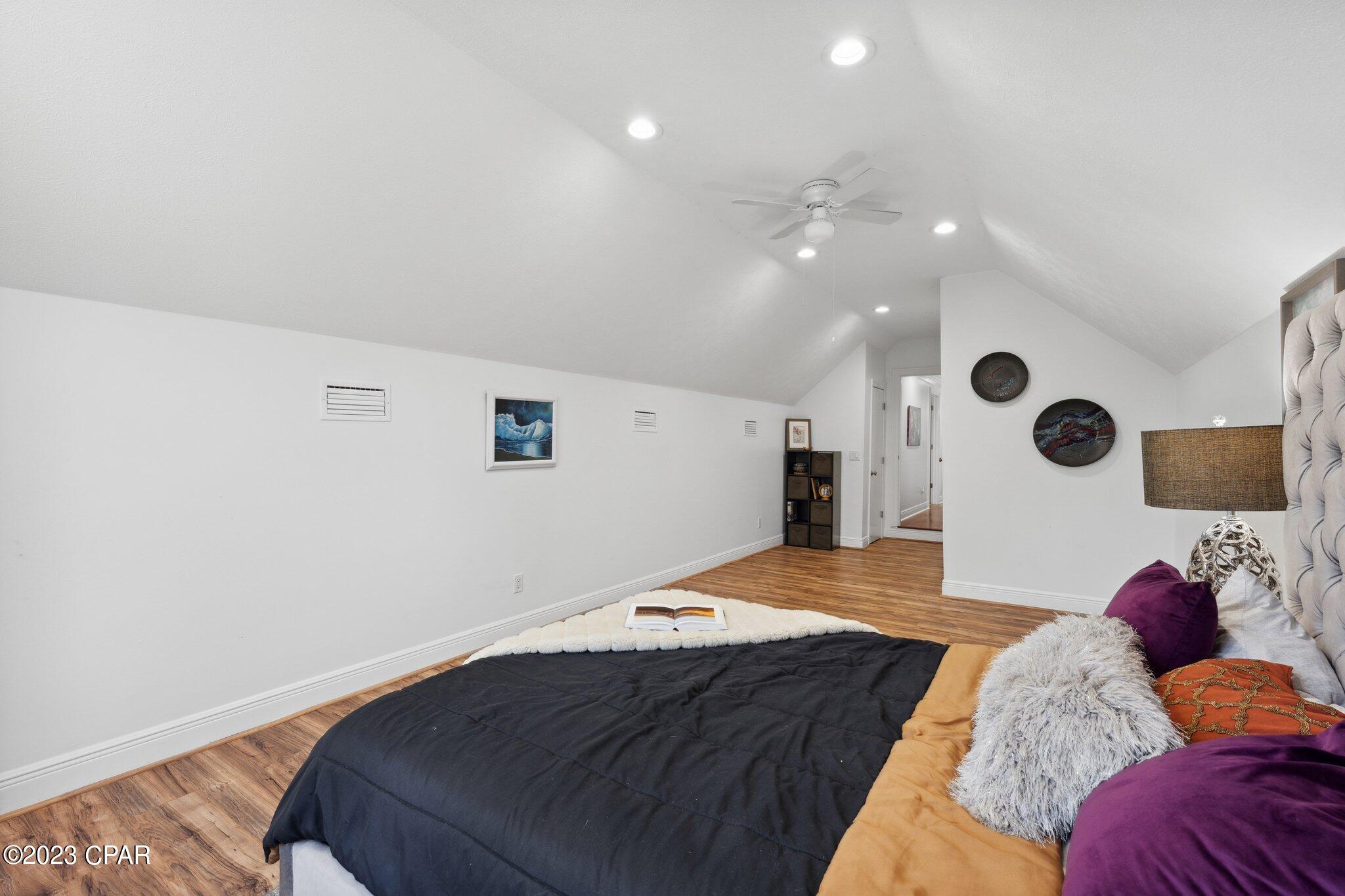 Deer Point Cove - Residential