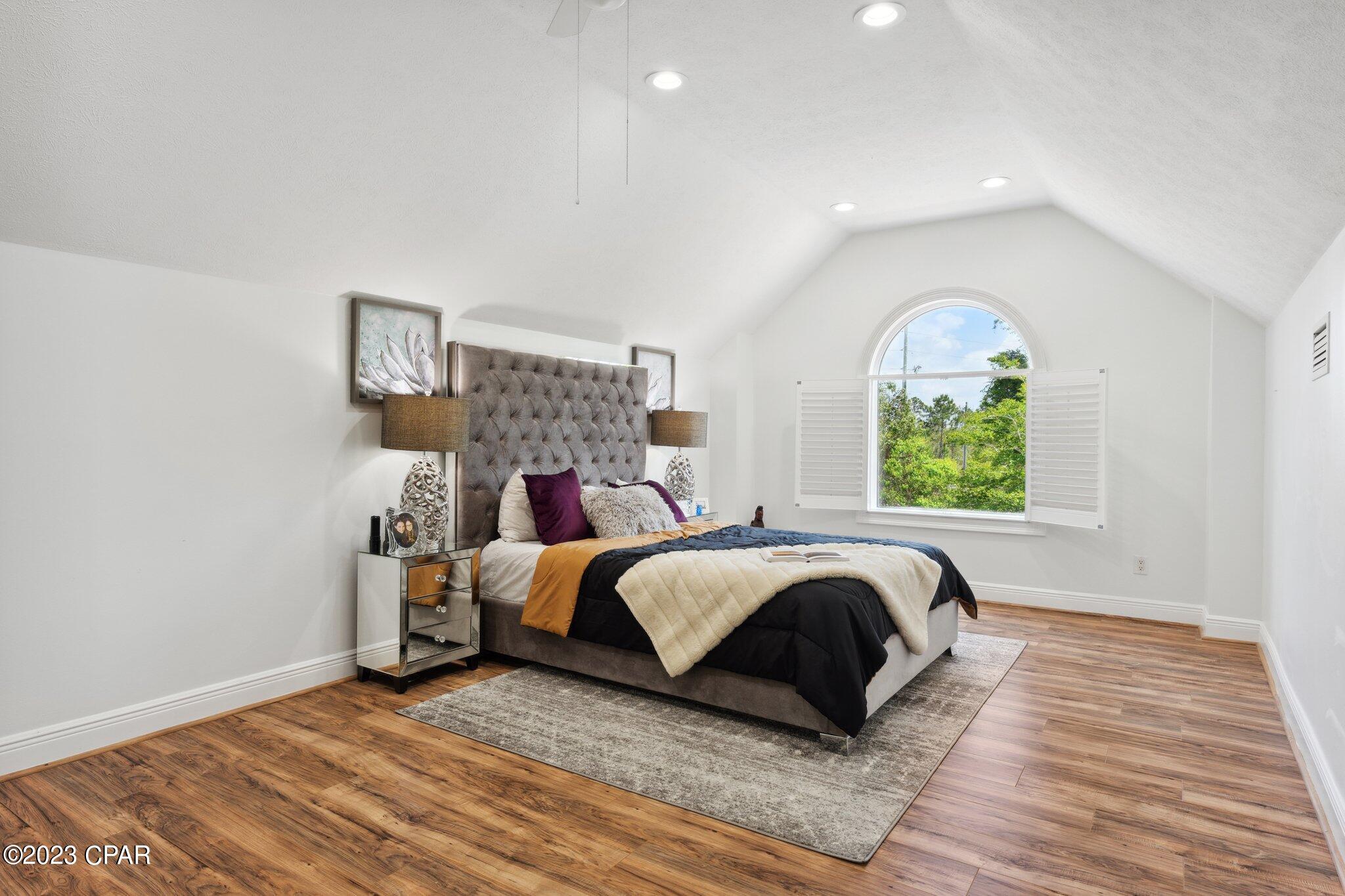 Deer Point Cove - Residential