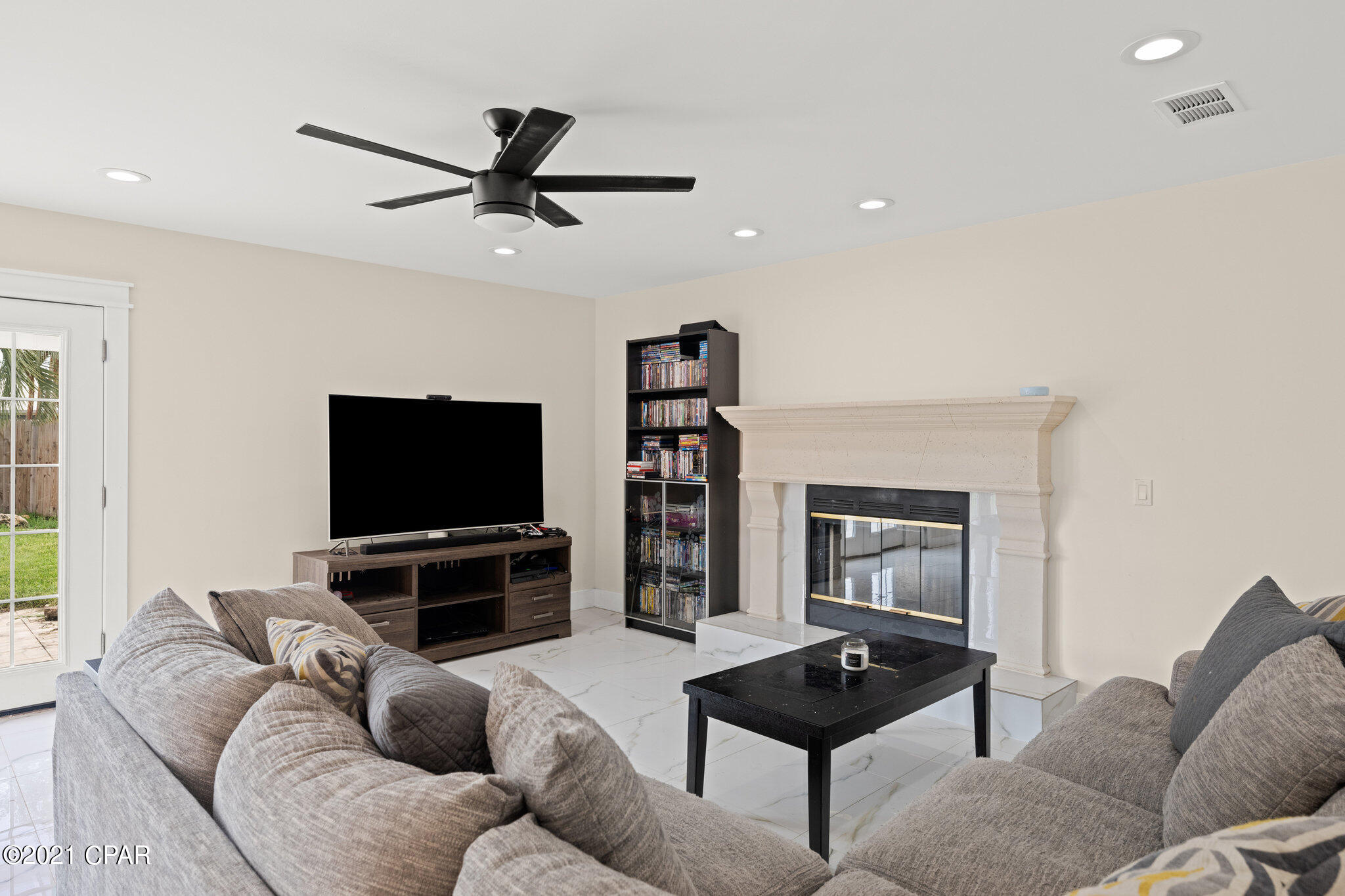 North Shore Unit 2 - Residential