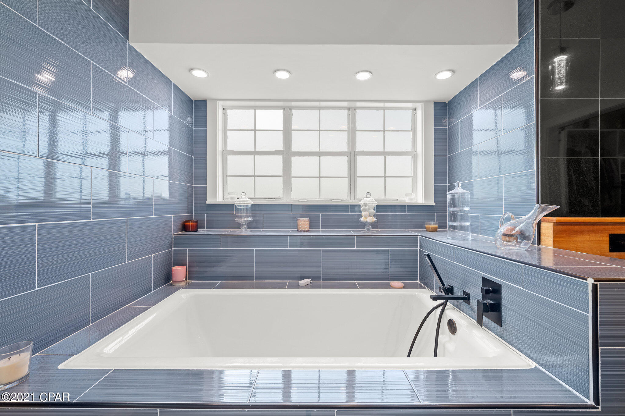 North Shore Unit 2 - Residential