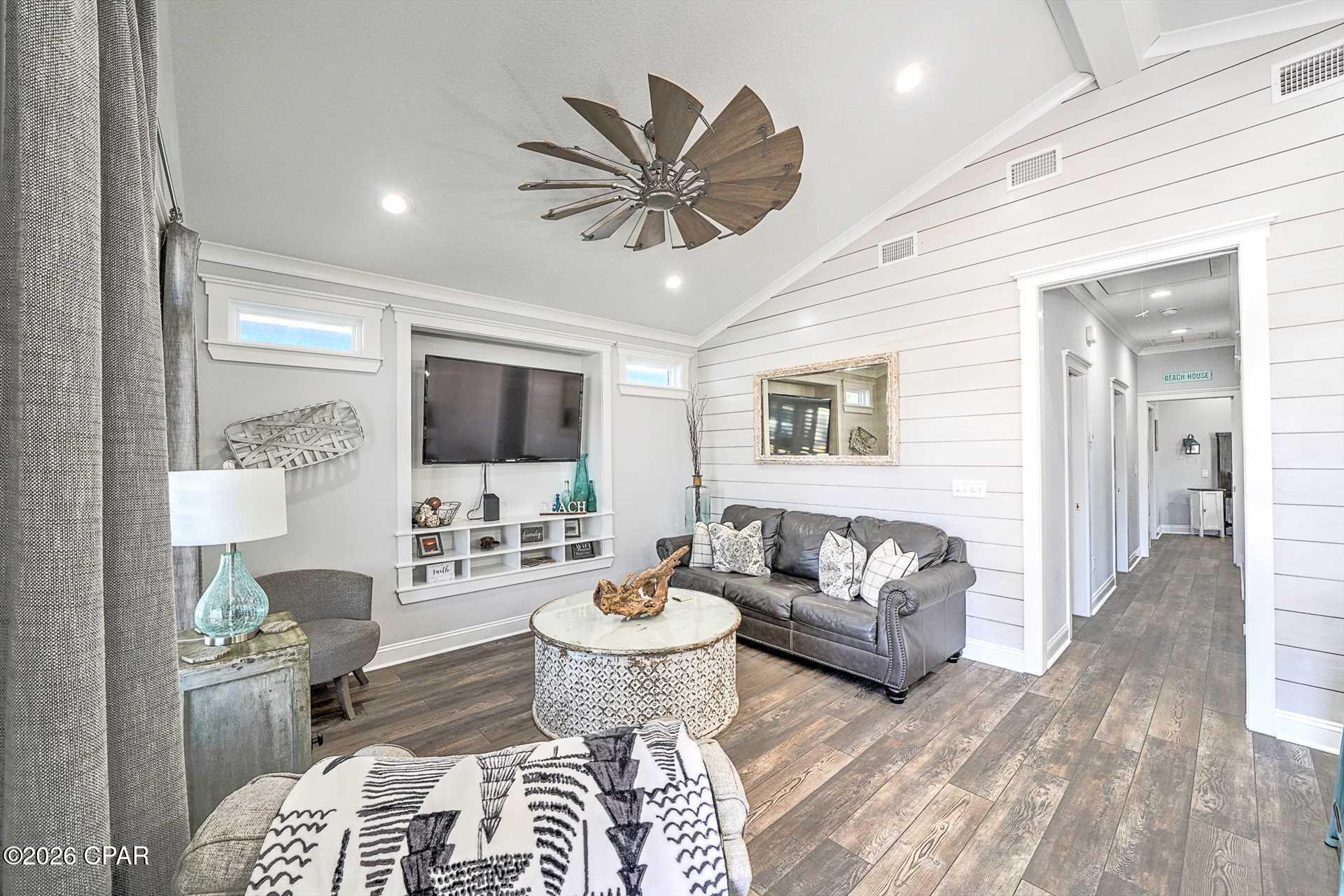 Venture Out Travel Trail - Residential