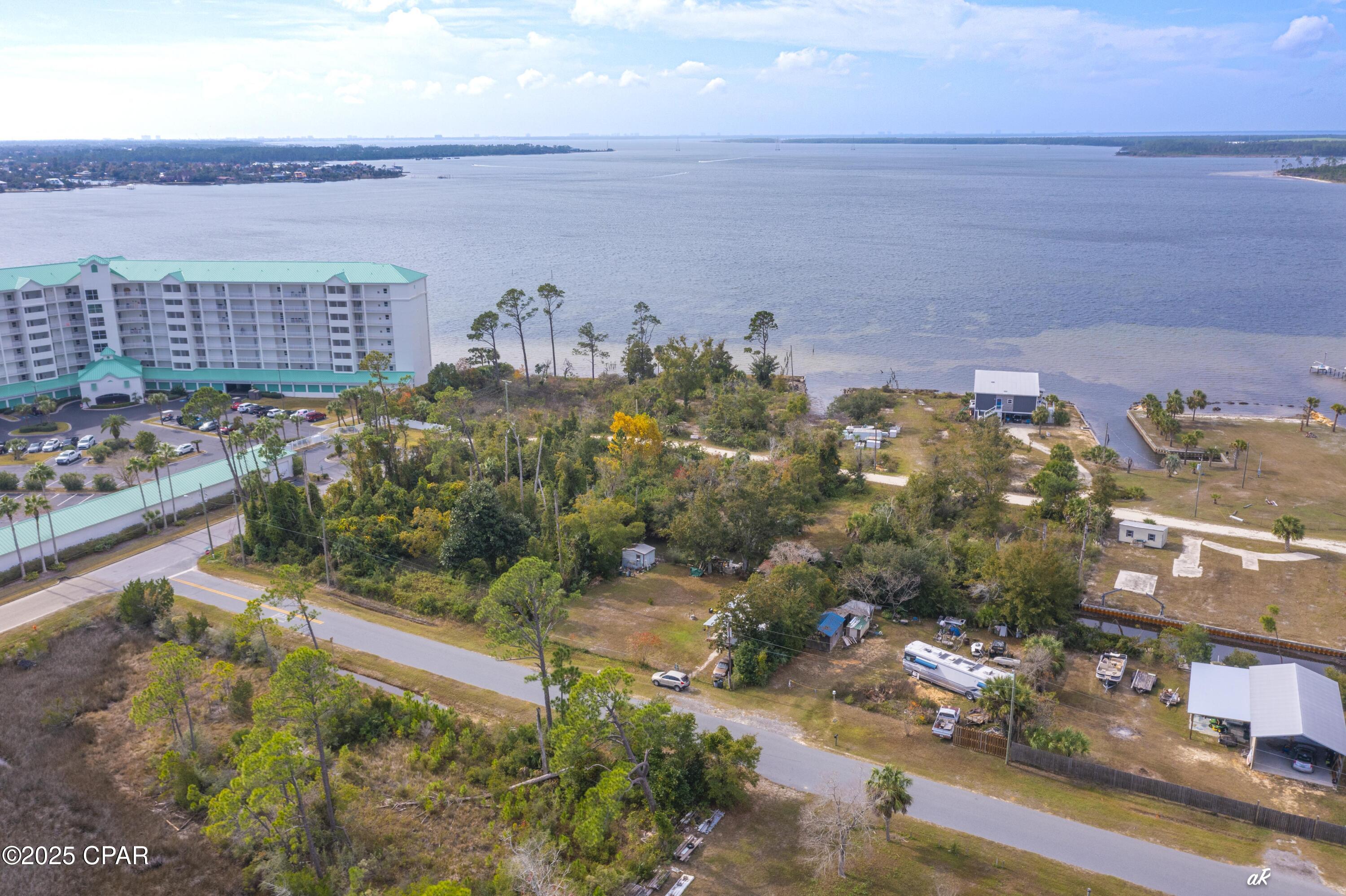 [No Recorded Subdiv] - Land