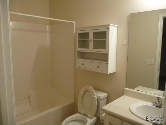 Shadow Bay Unit 2 Replat - Residential Lease