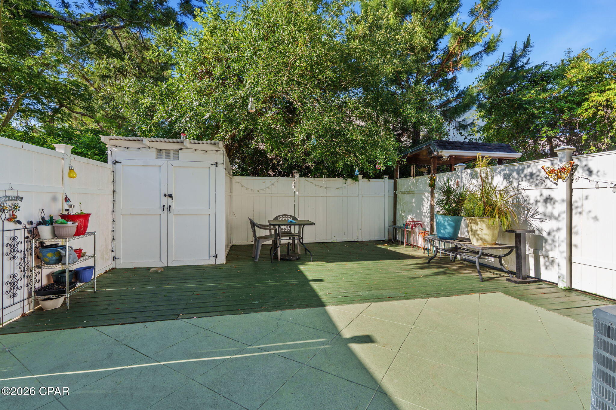 Thomas Drive Park U-1 - Residential