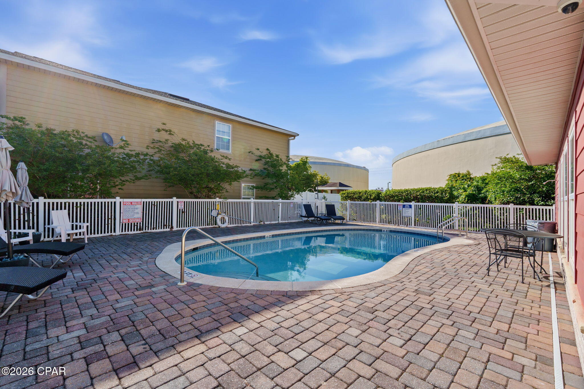 Thomas Drive Park U-1 - Residential