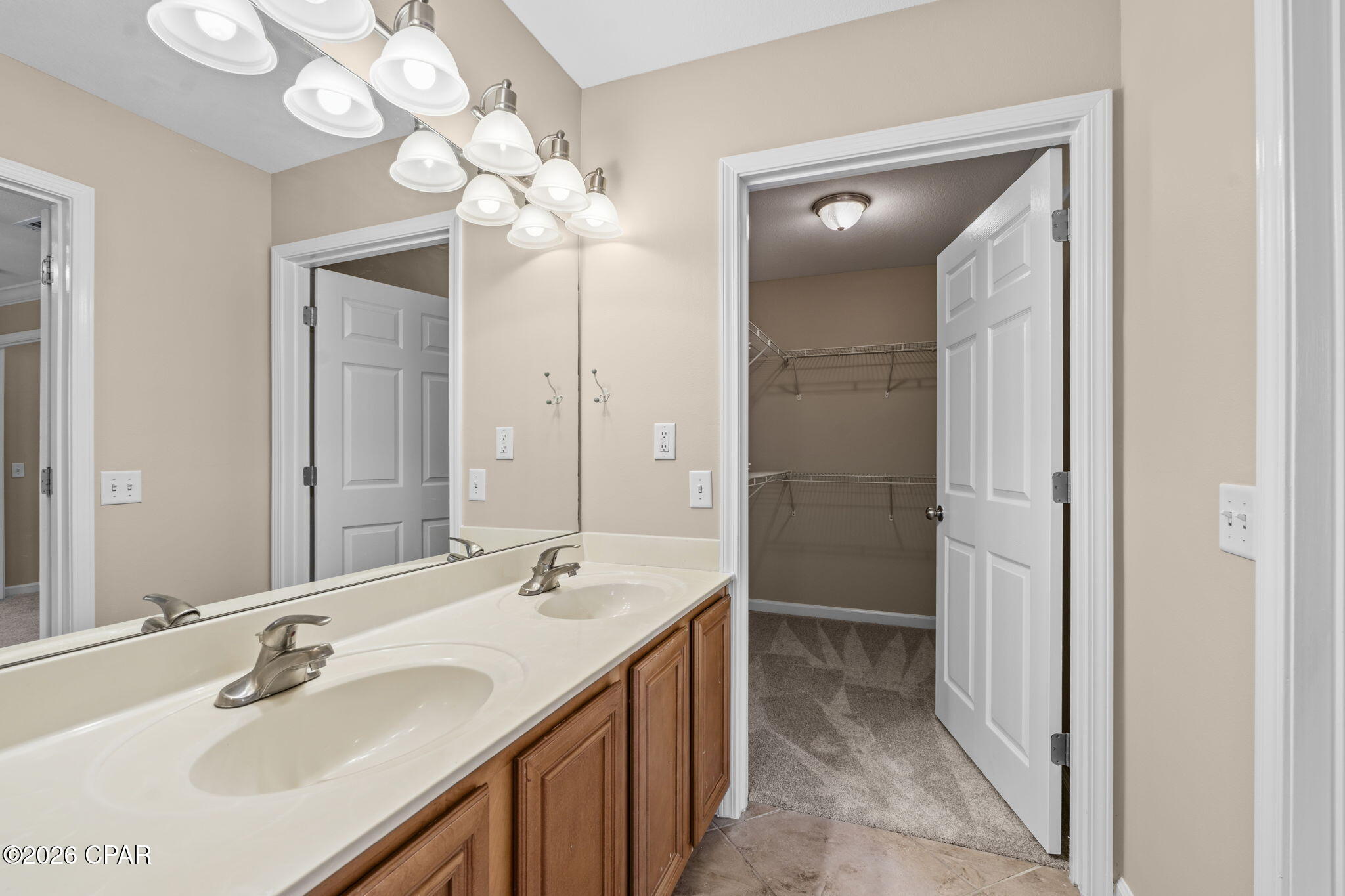 Thomas Drive Park U-1 - Residential