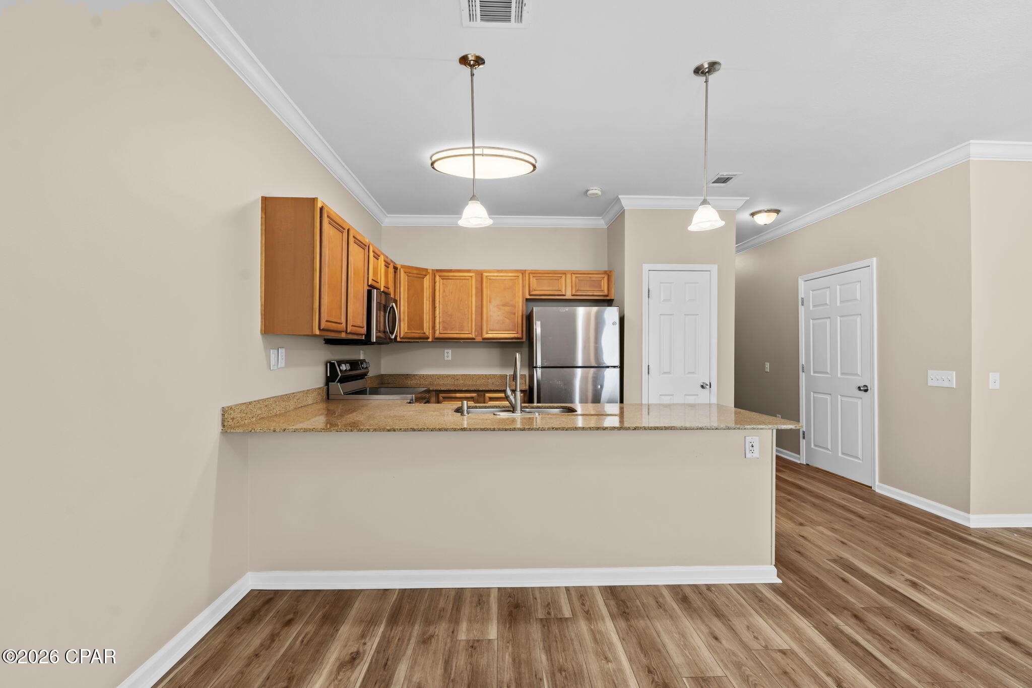 Thomas Drive Park U-1 - Residential