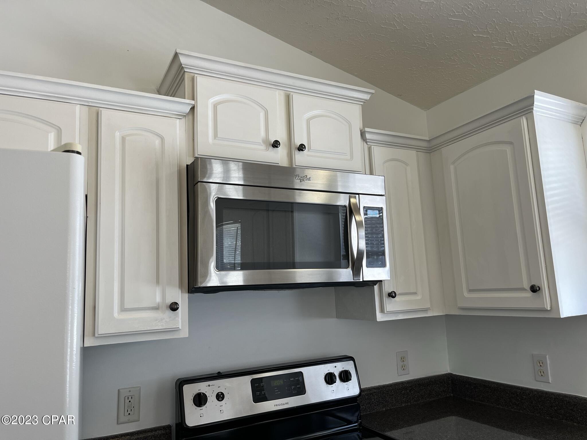 Palm Cove - Residential Lease