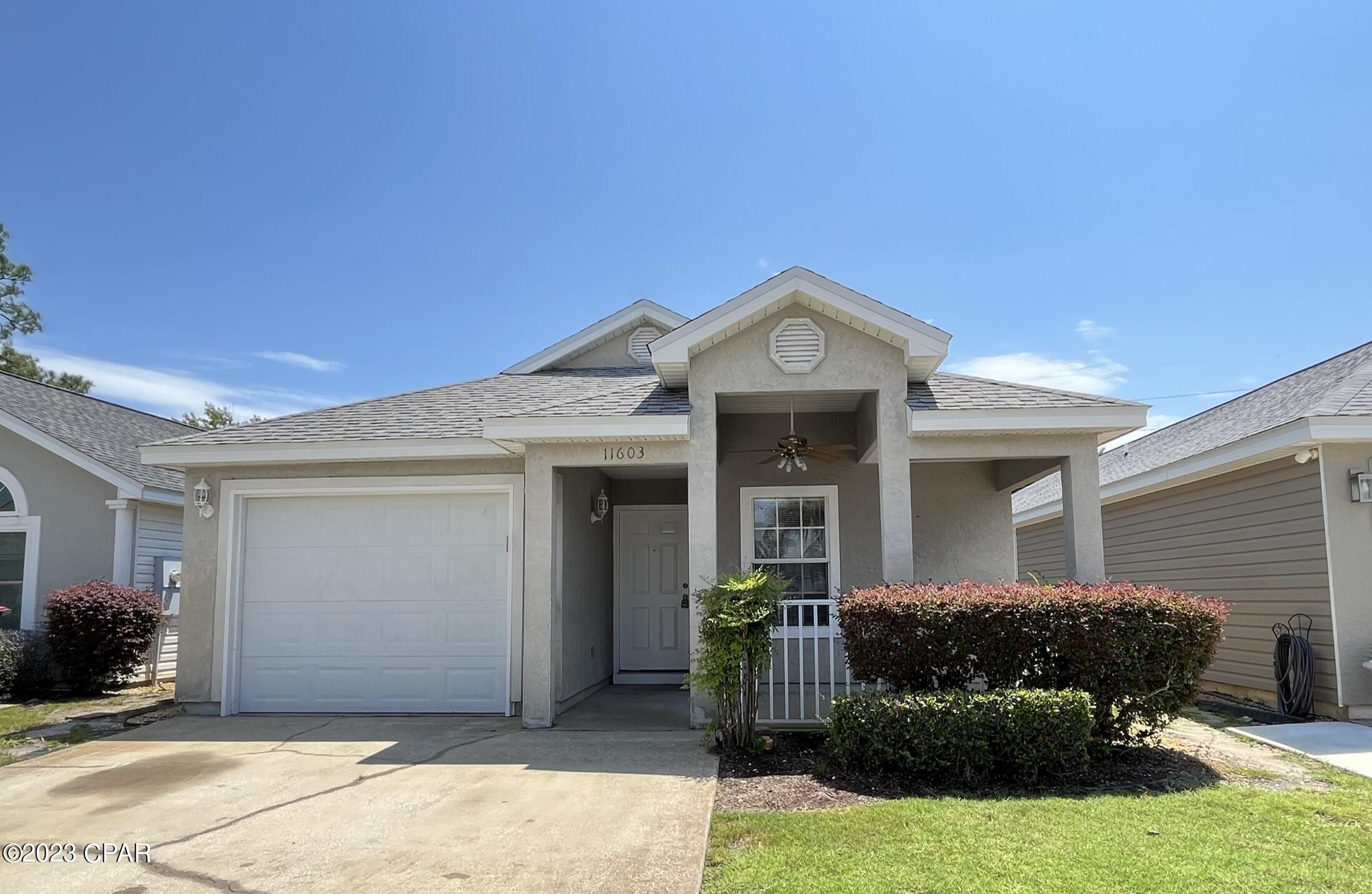 Palm Cove - Residential Lease