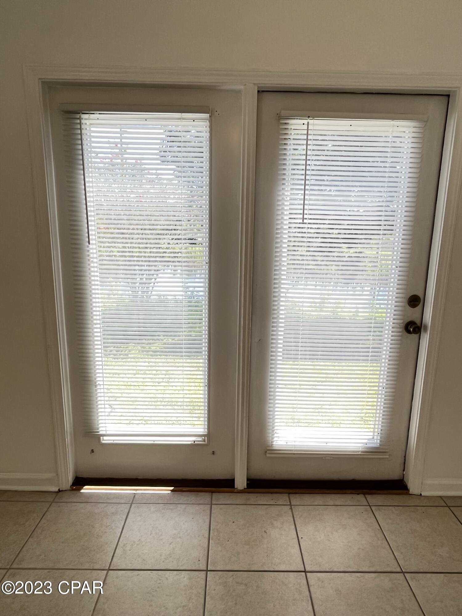 Palm Cove - Residential Lease