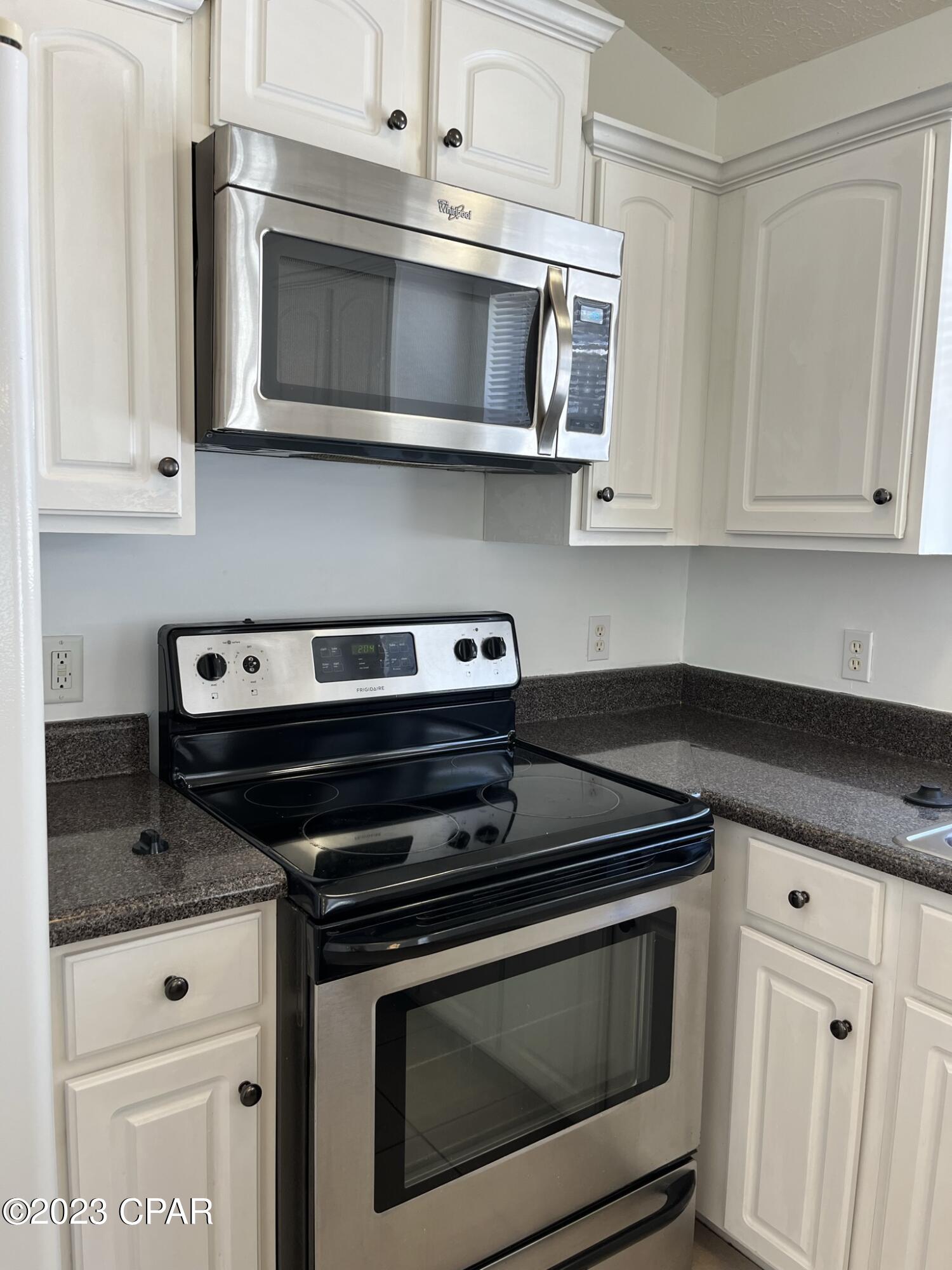 Palm Cove - Residential Lease