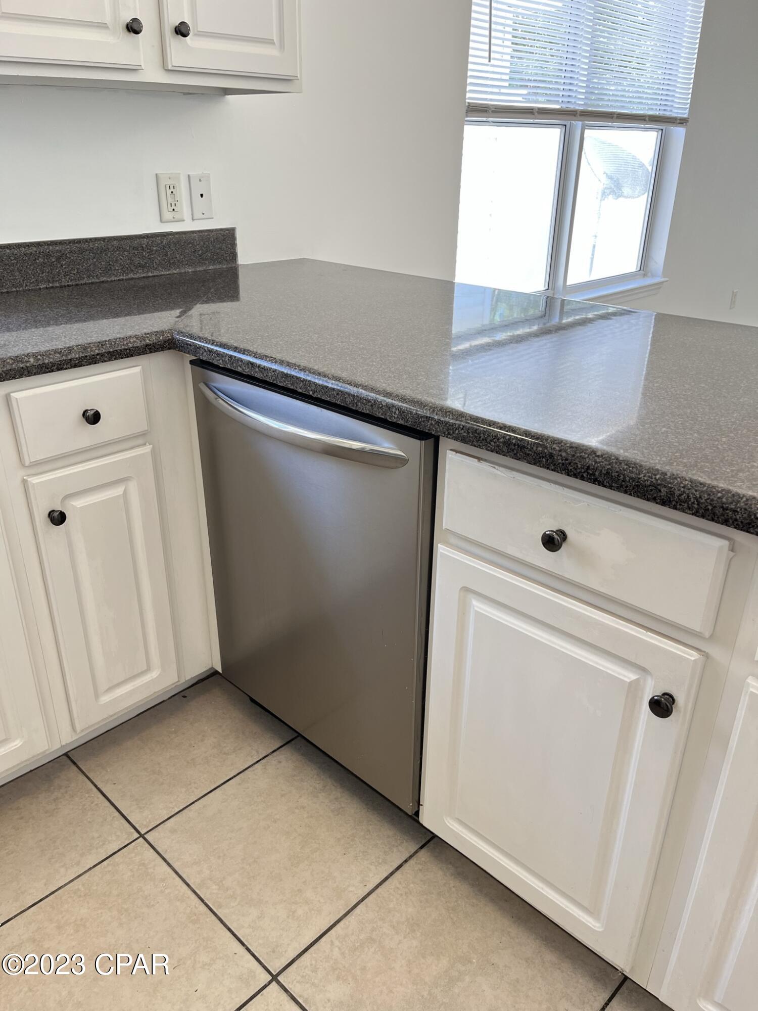 Palm Cove - Residential Lease