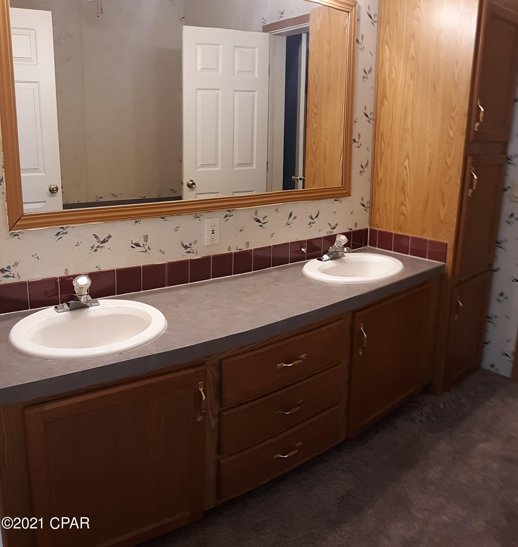 Leisure Lakes - Residential