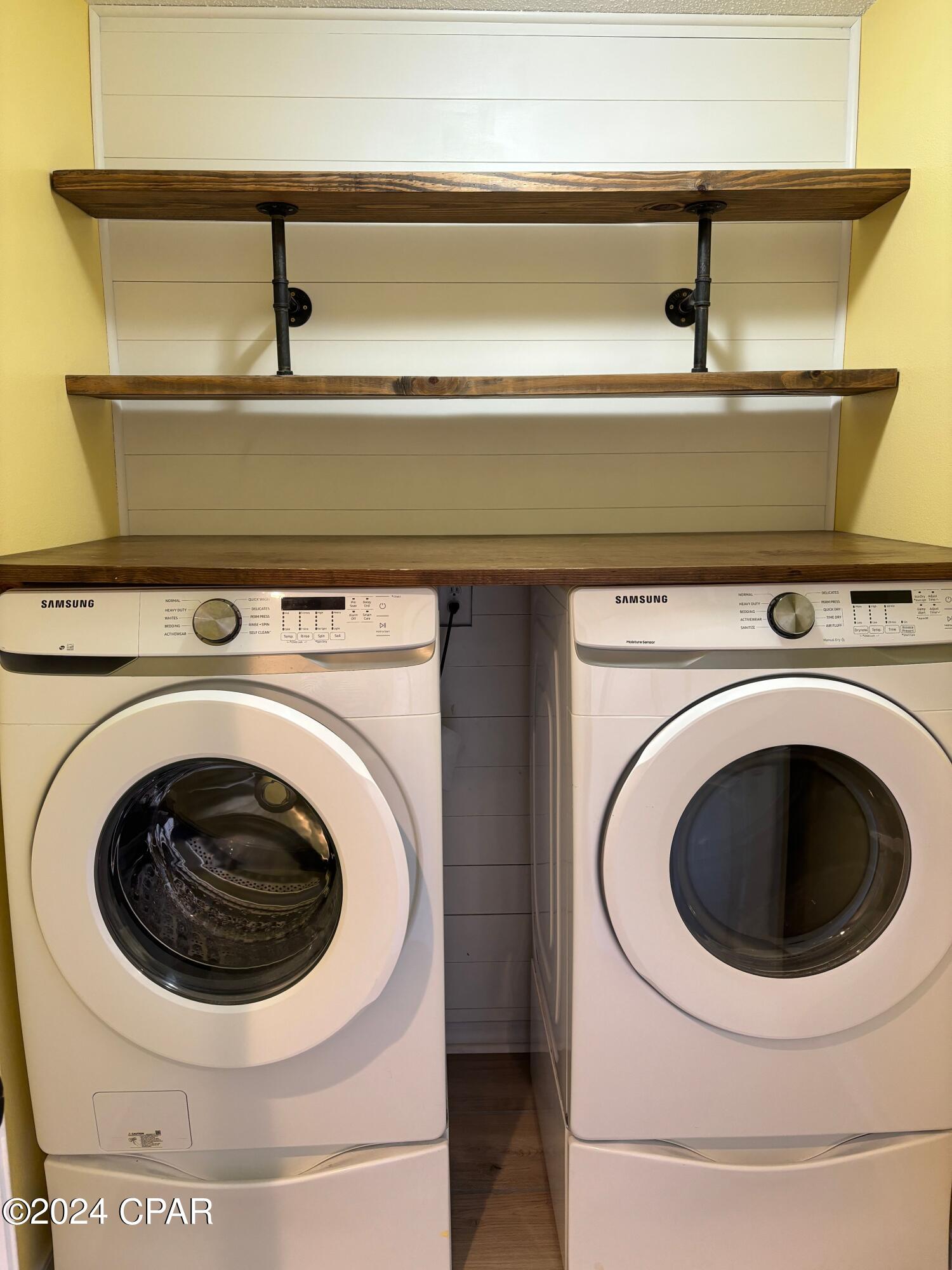 Hammocks - Residential Lease