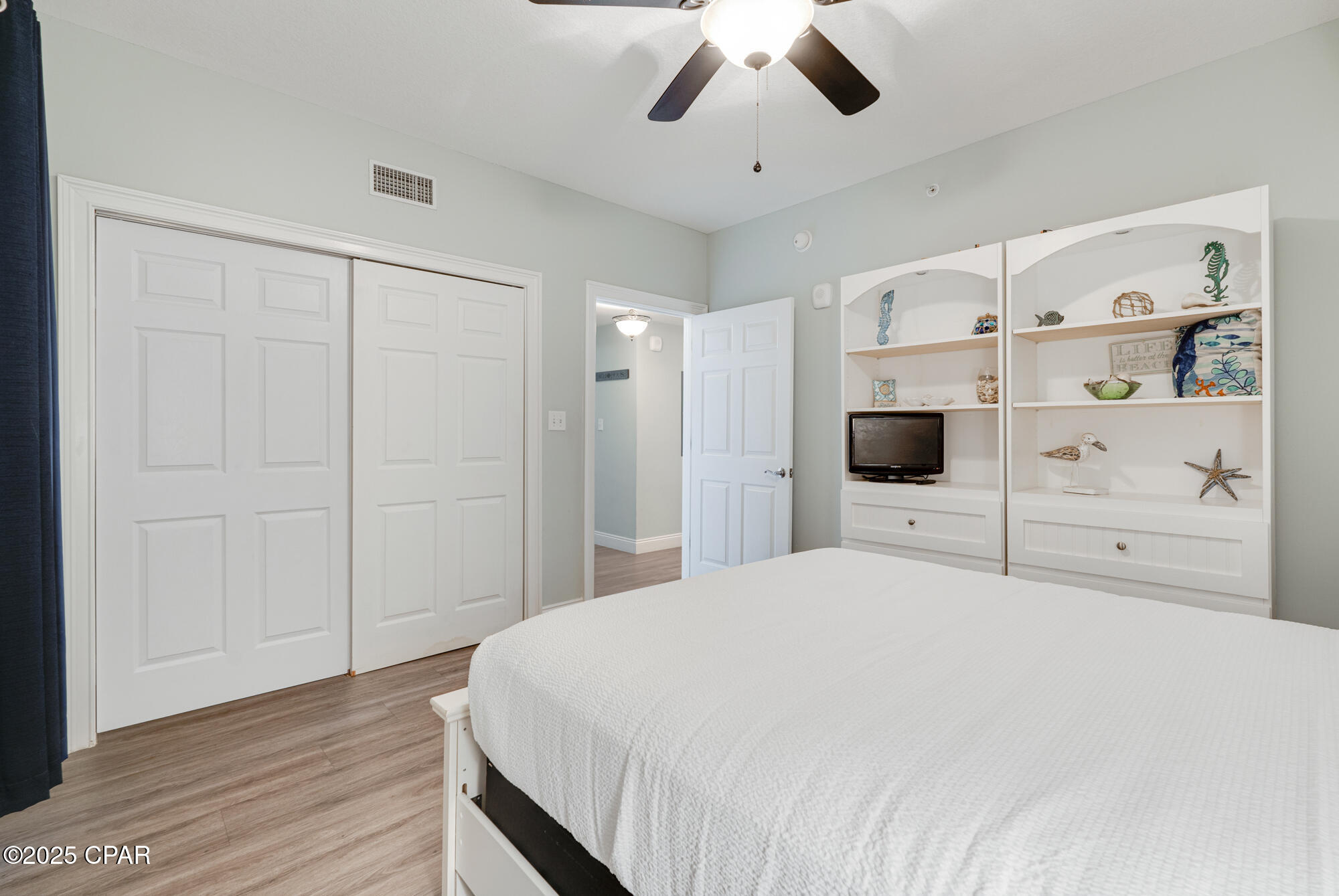 Paradise Shores - Residential