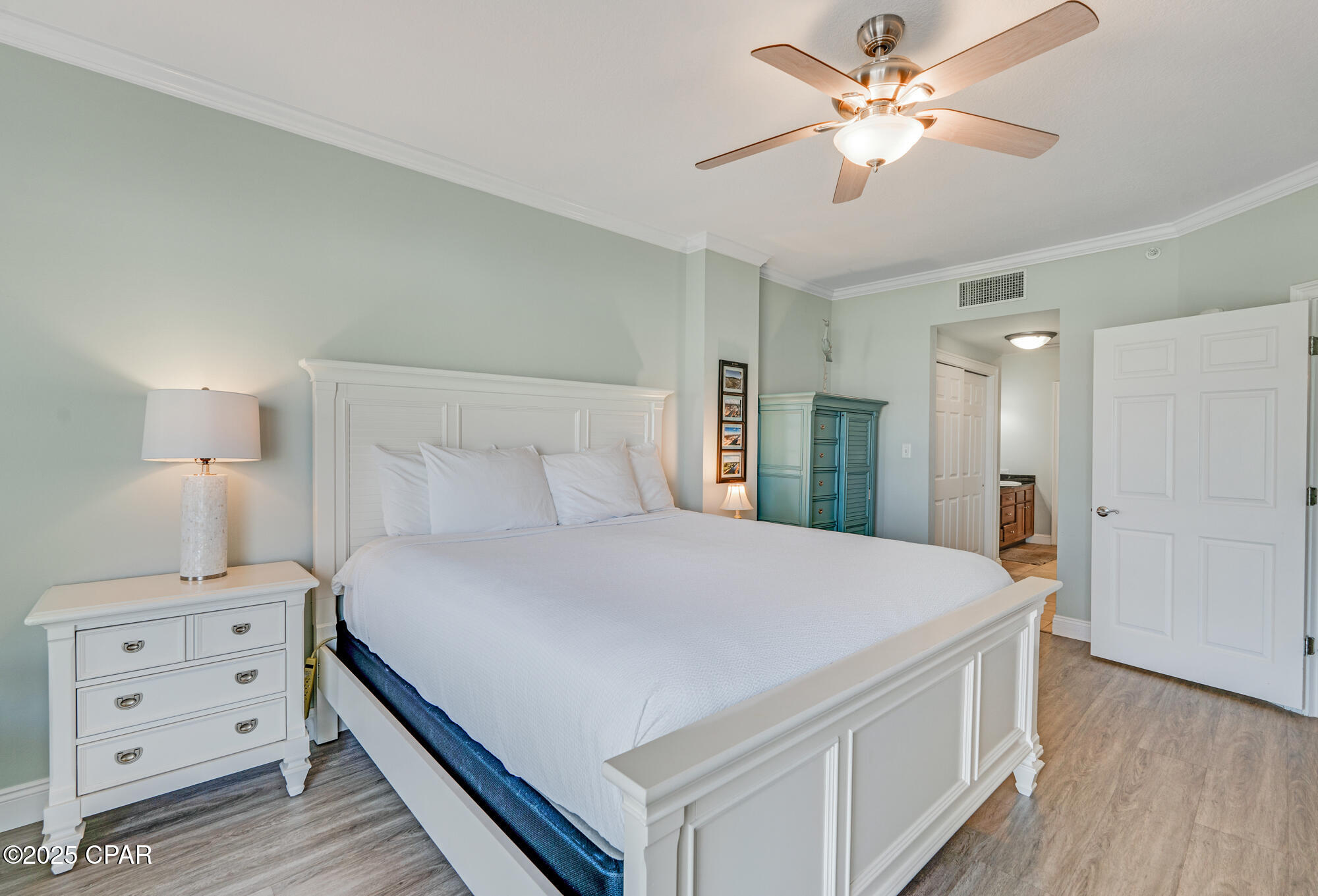 Paradise Shores - Residential