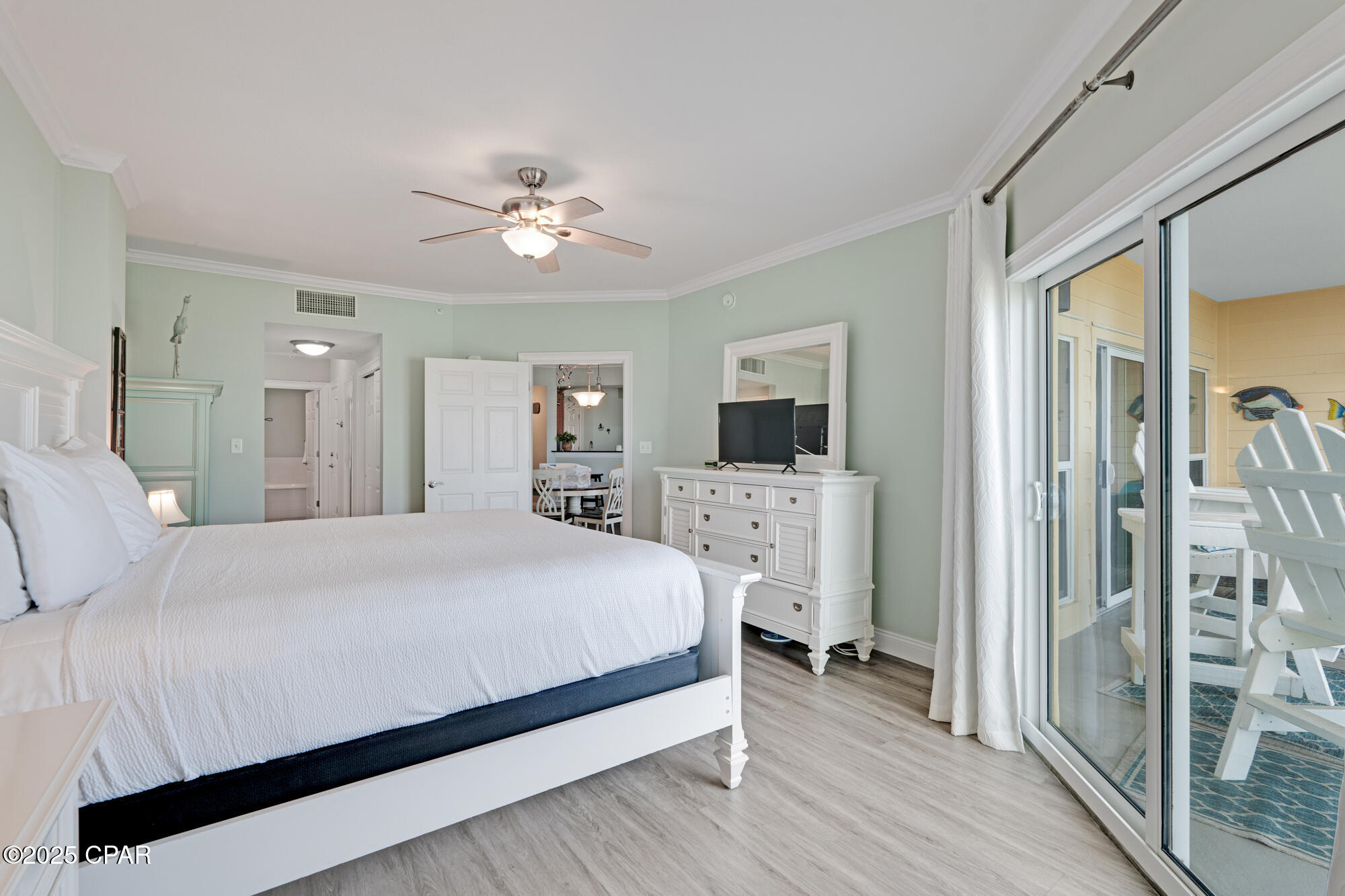 Paradise Shores - Residential