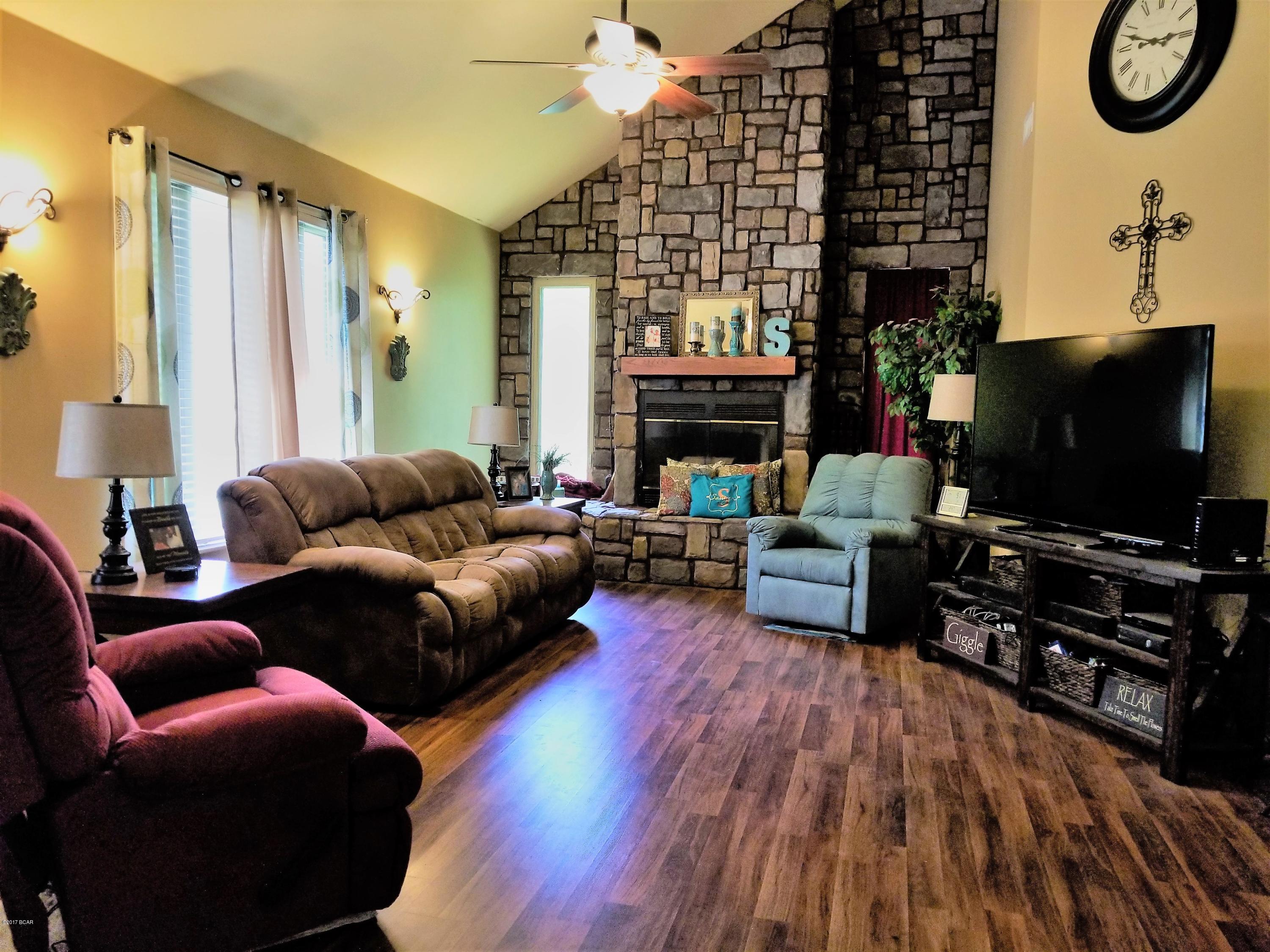 [No Recorded Subdiv] - Residential