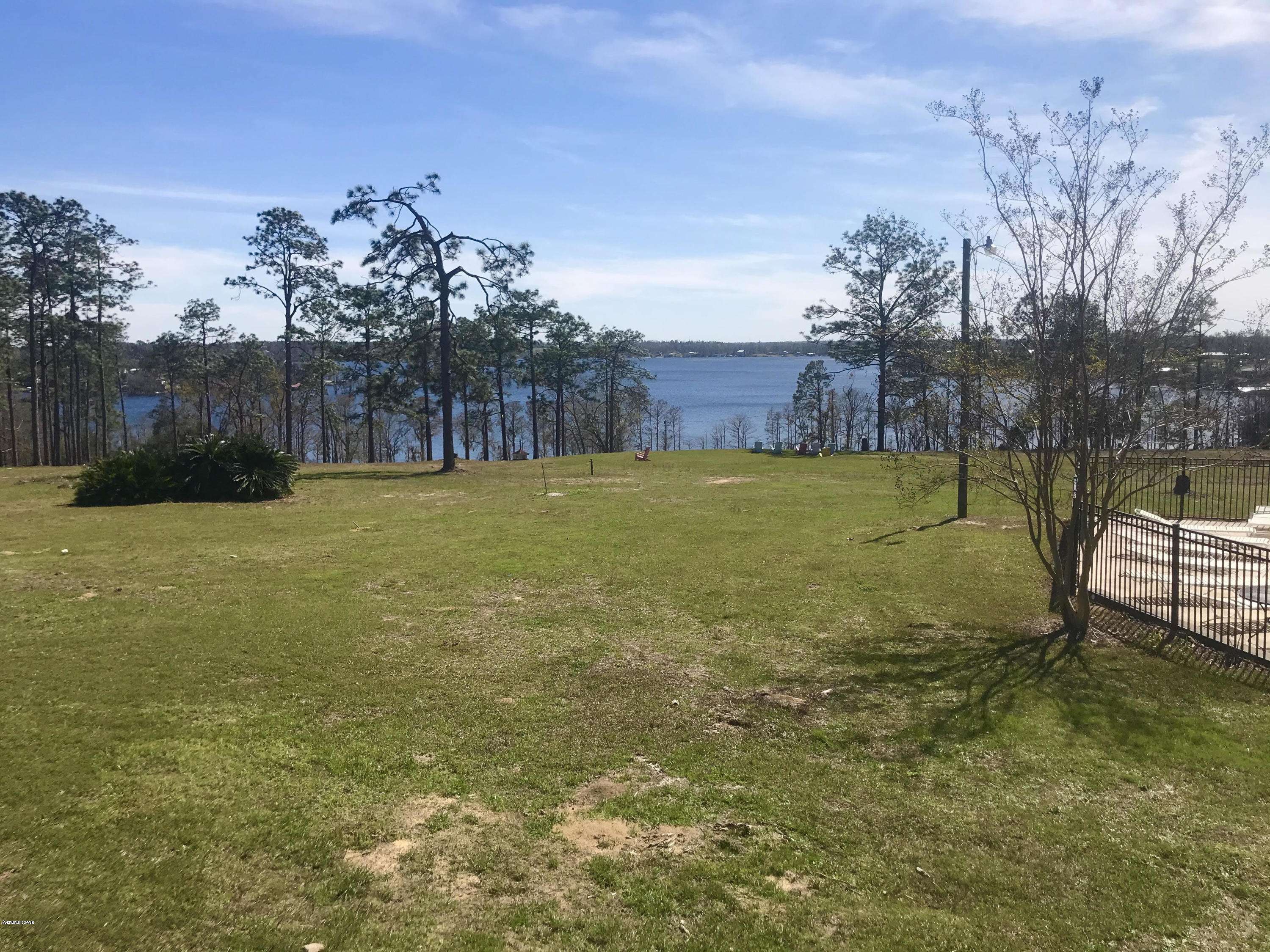 Compass Lake In The Hills - Land