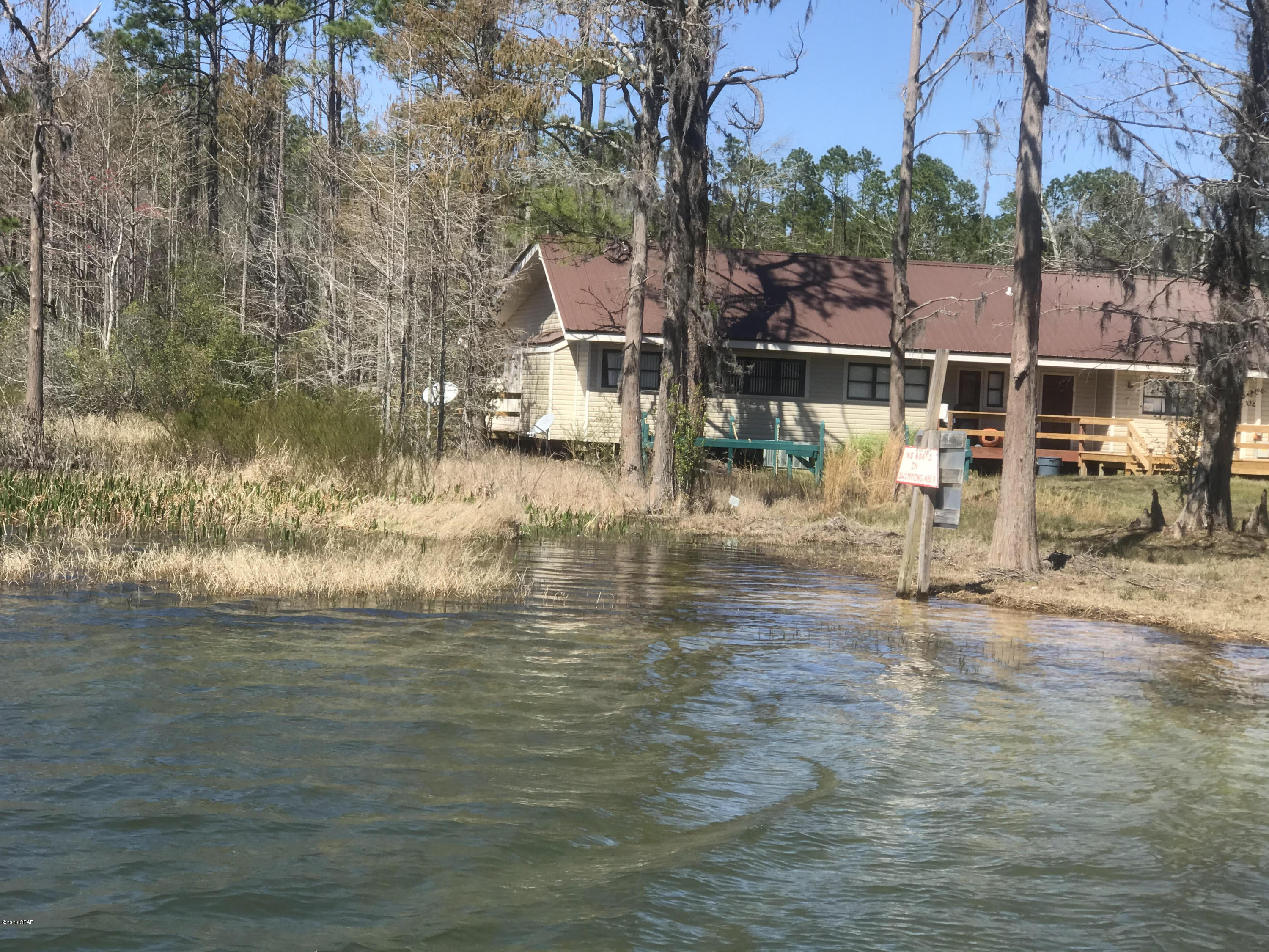 Compass Lake In The Hills - Land