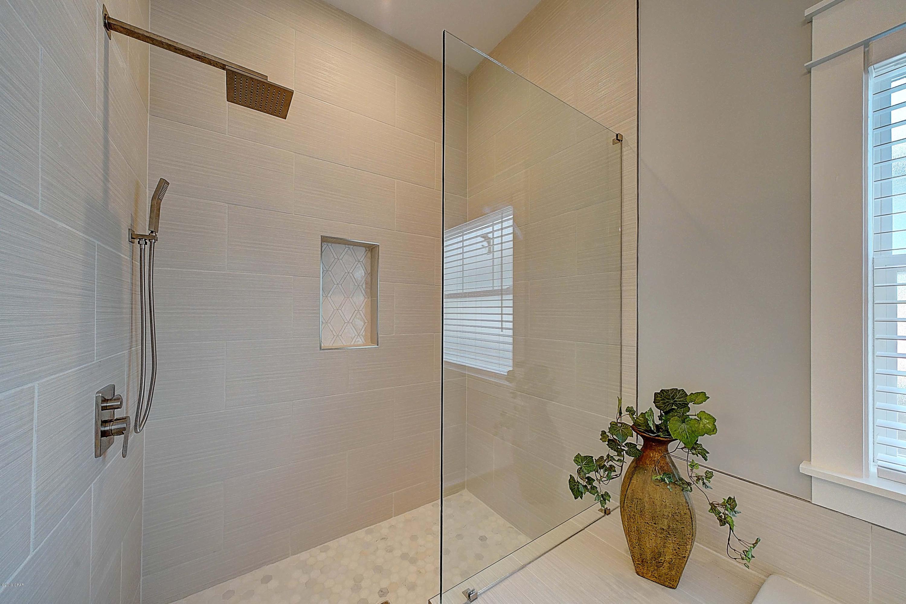 Paradise Grove - Residential