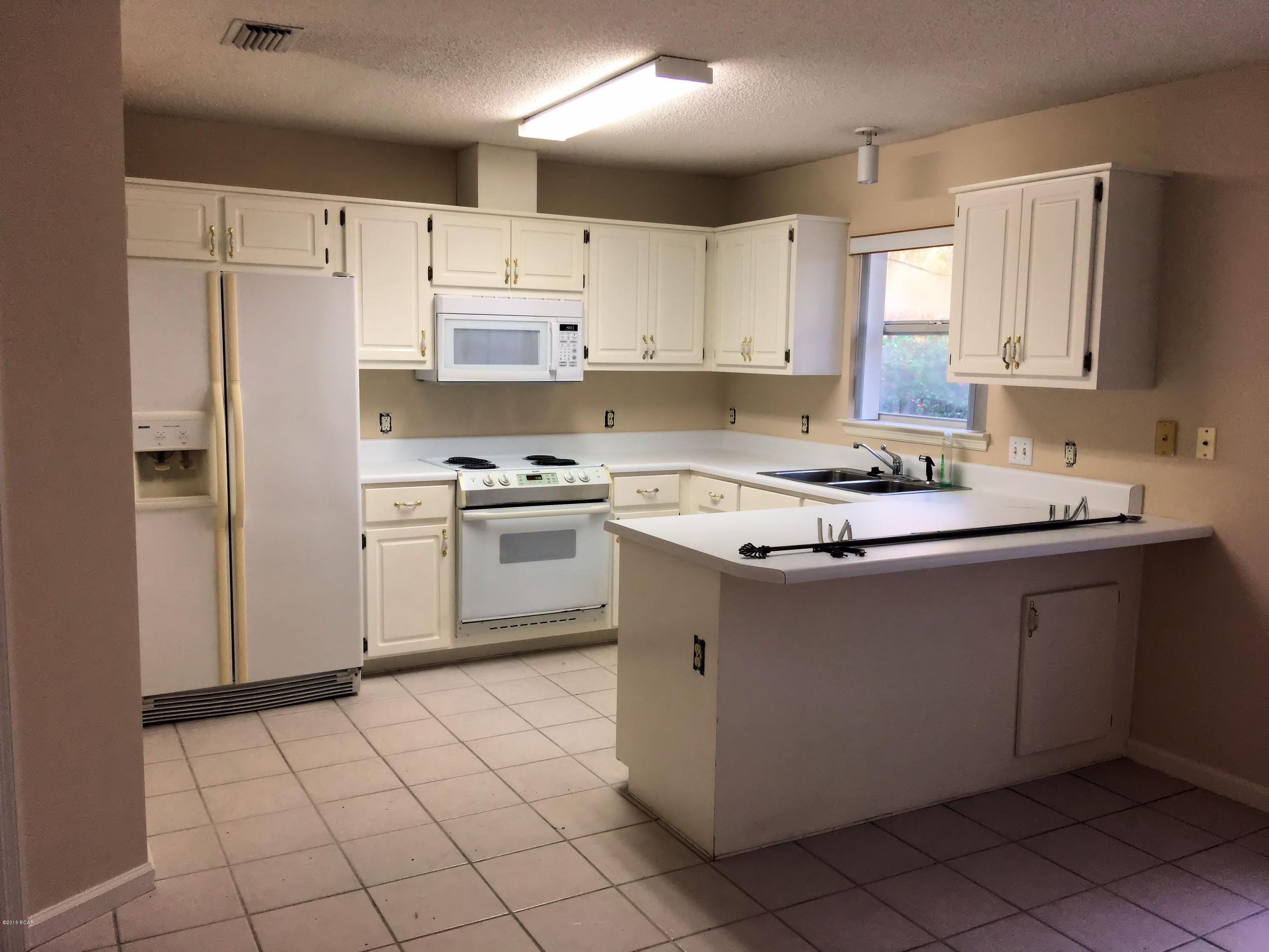 Highway 22 West Estates - Residential