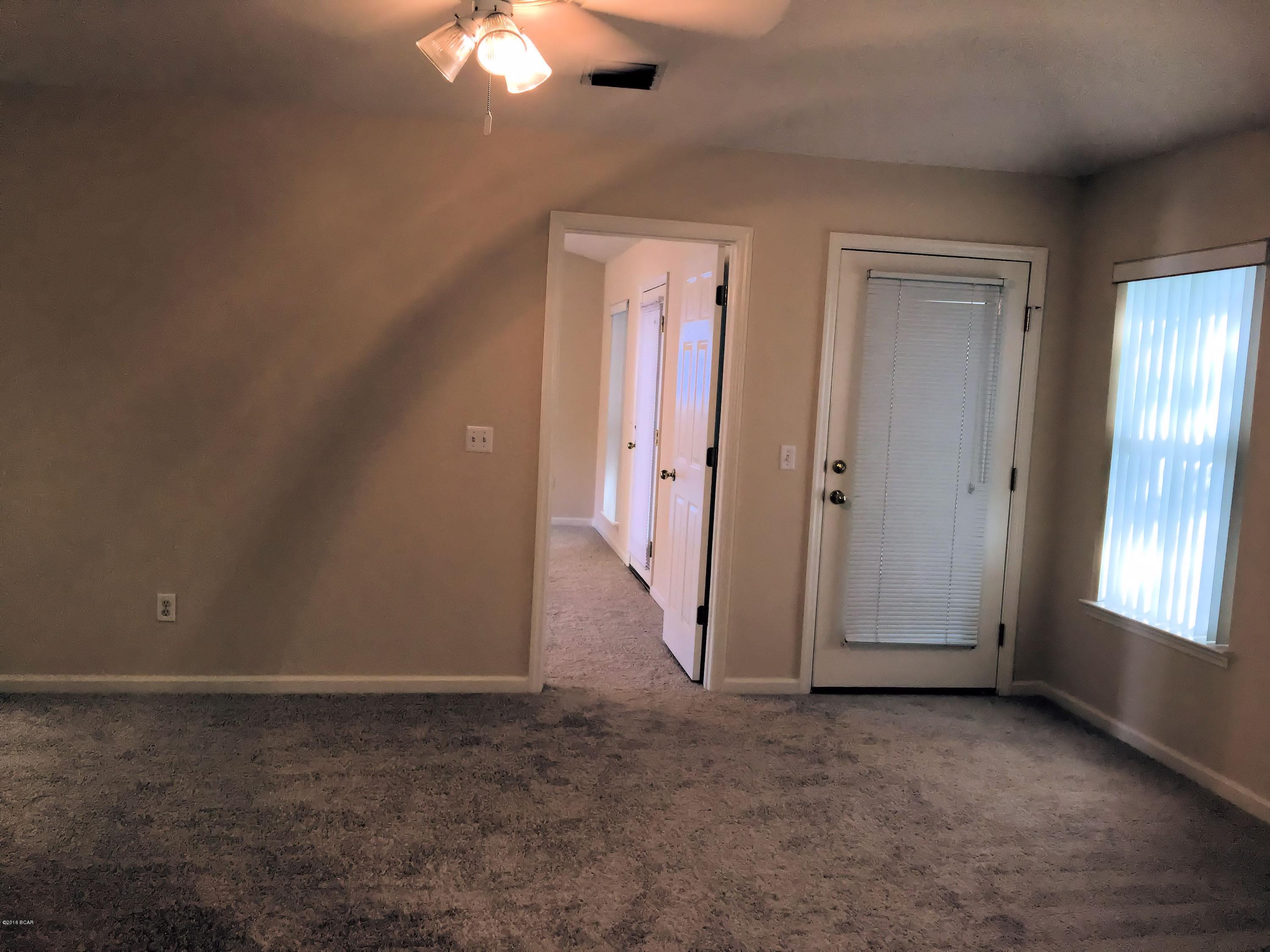 Highway 22 West Estates - Residential