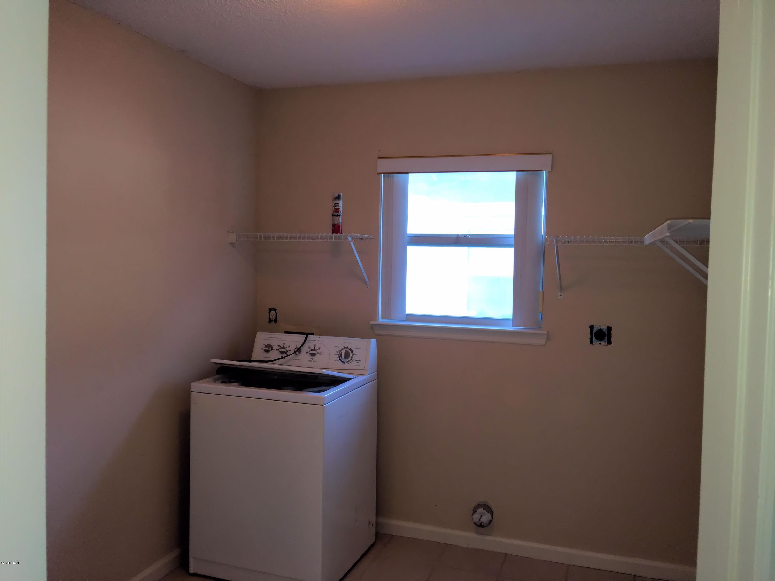 Highway 22 West Estates - Residential