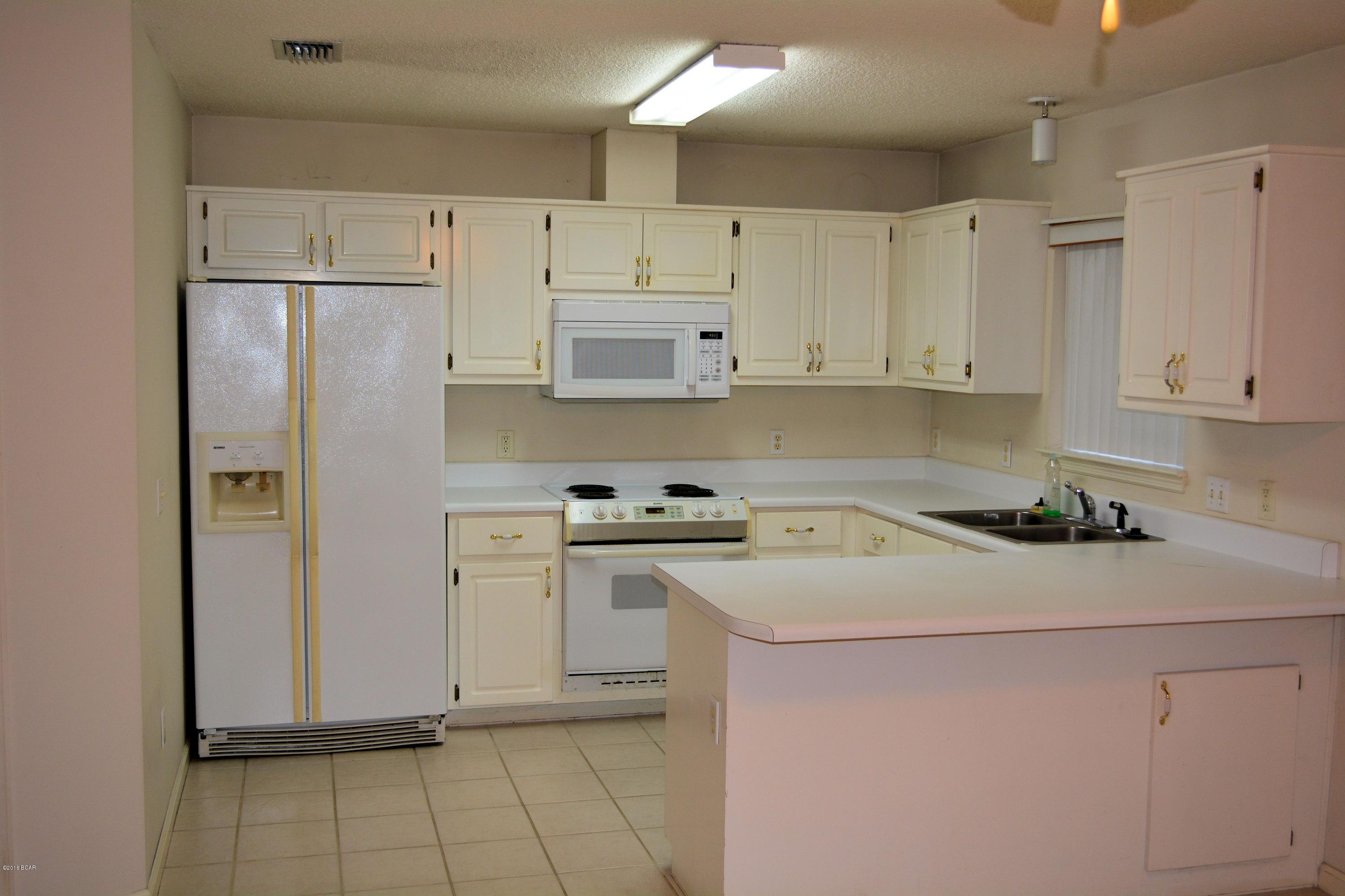 Highway 22 West Estates - Residential