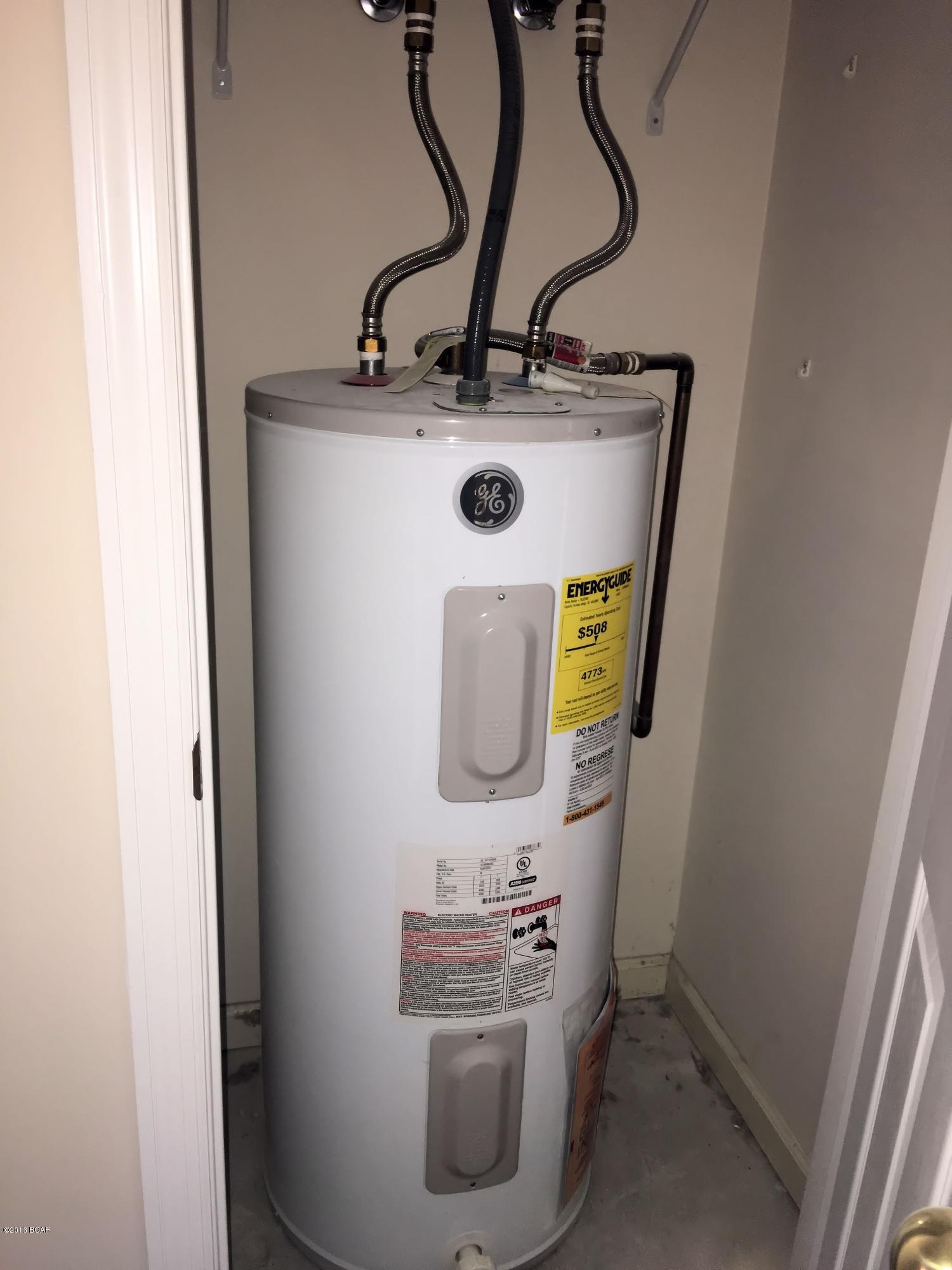 Highway 22 West Estates - Residential