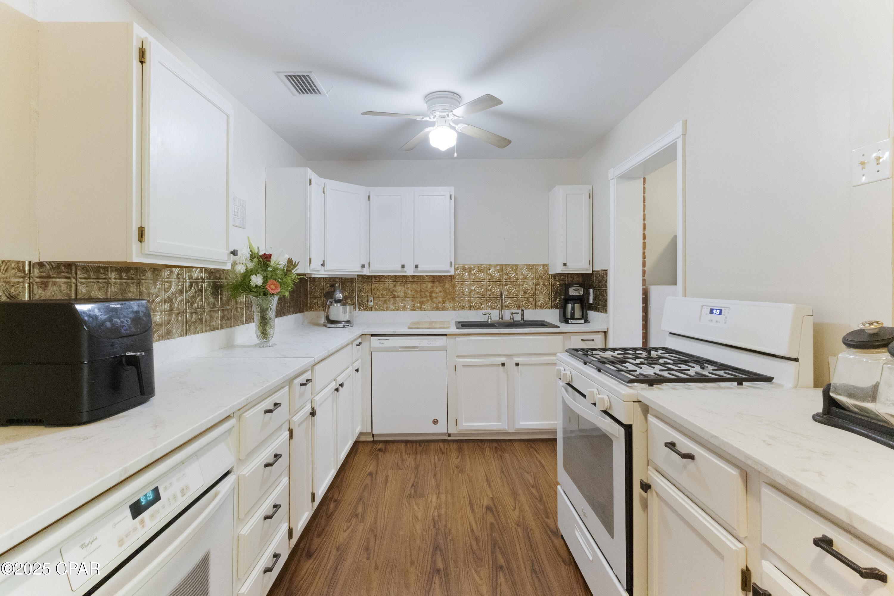 Cove Terrace 2nd Add - Residential