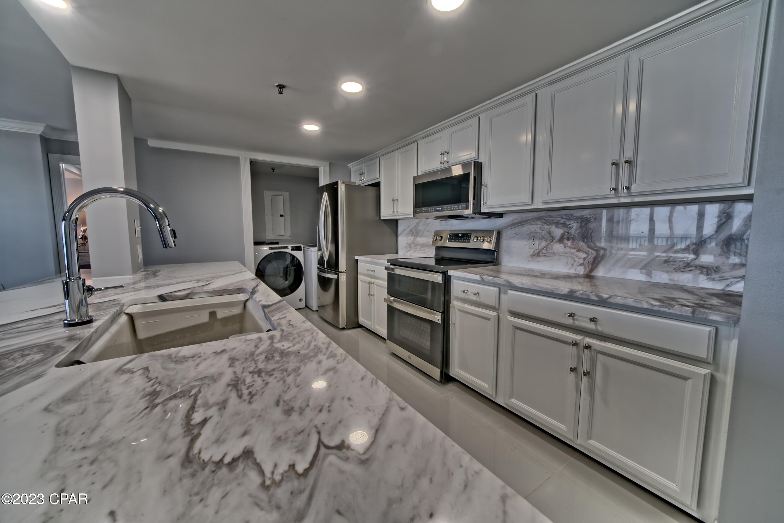 Long Beach Towers II - Residential