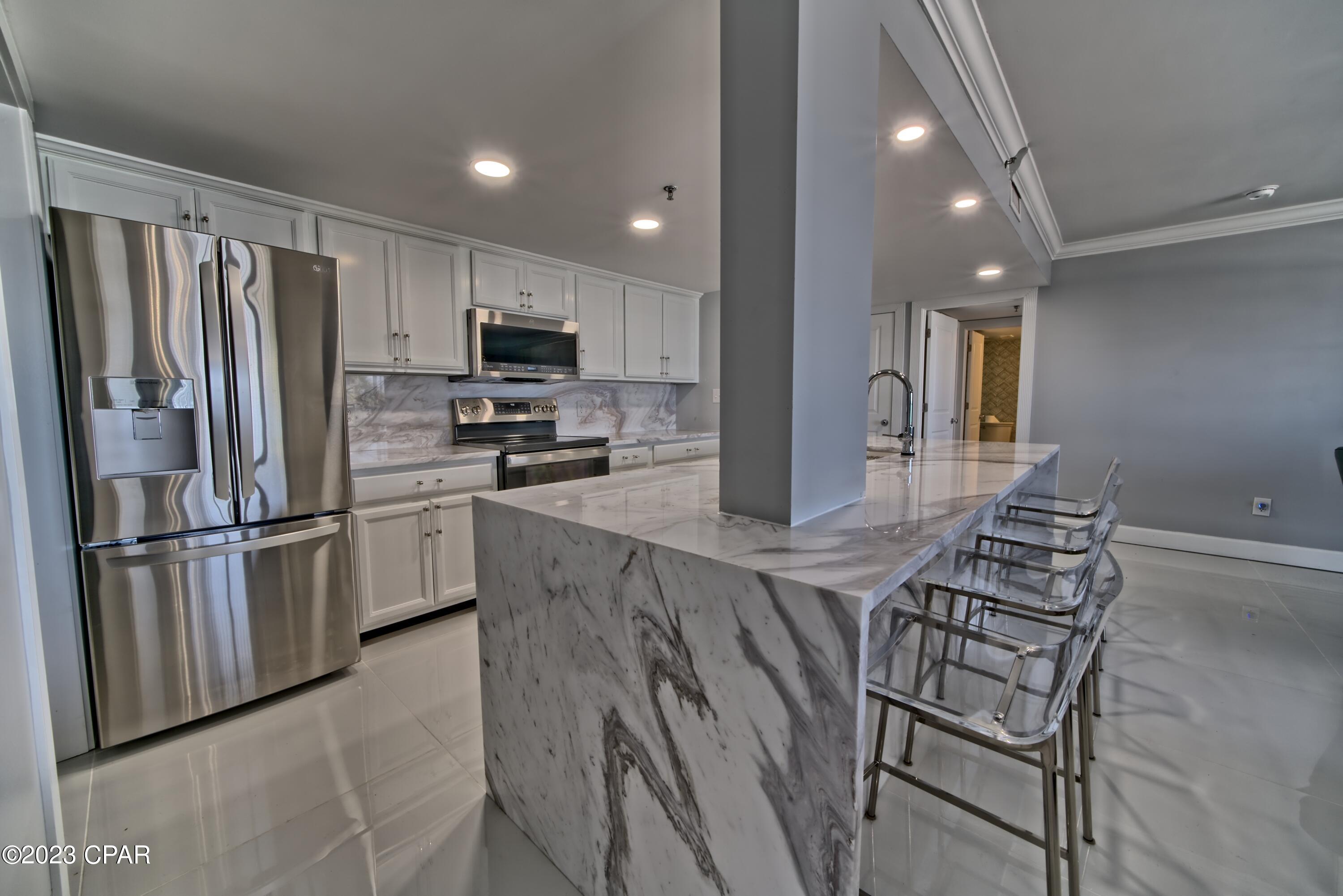 Long Beach Towers II - Residential