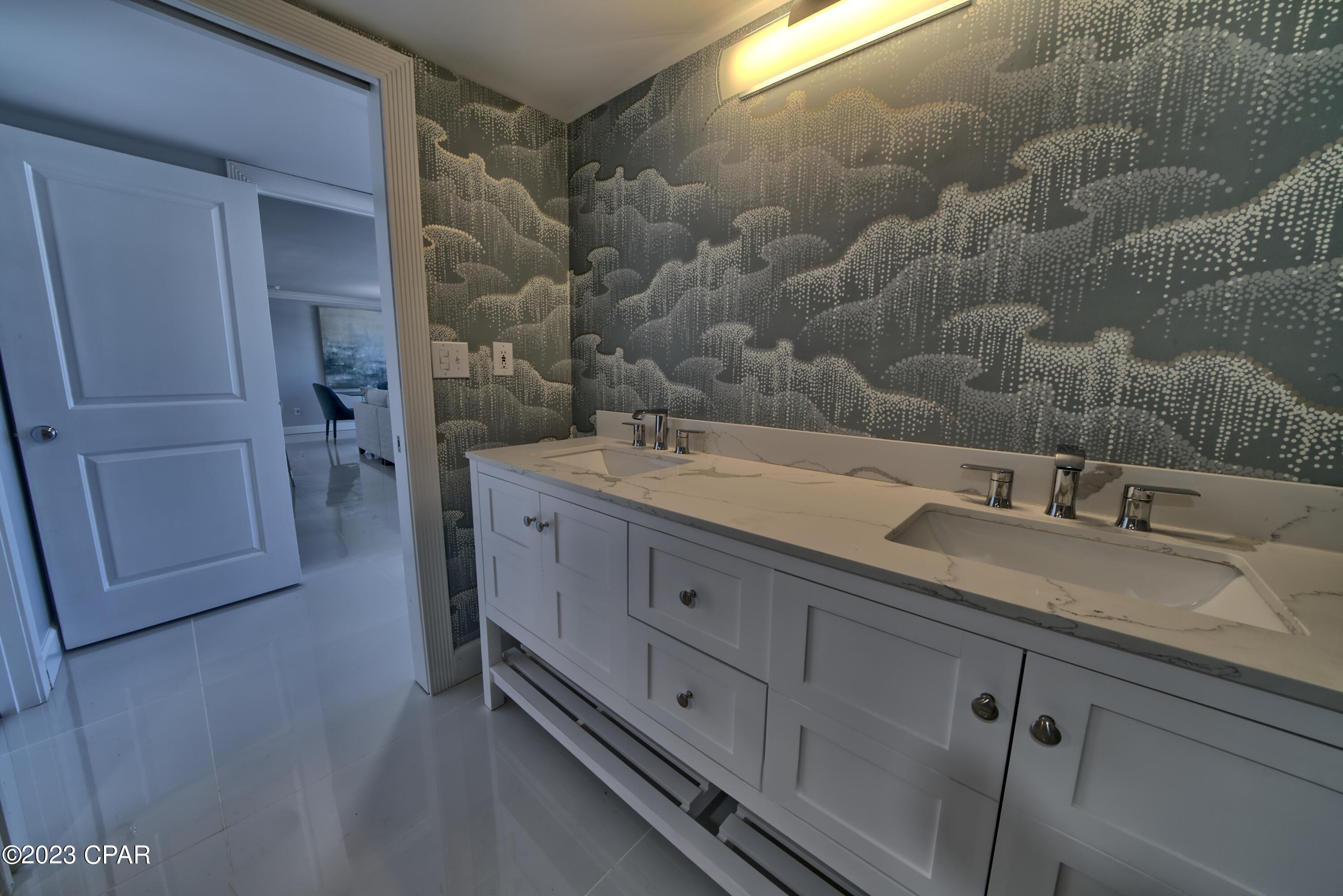 Long Beach Towers II - Residential