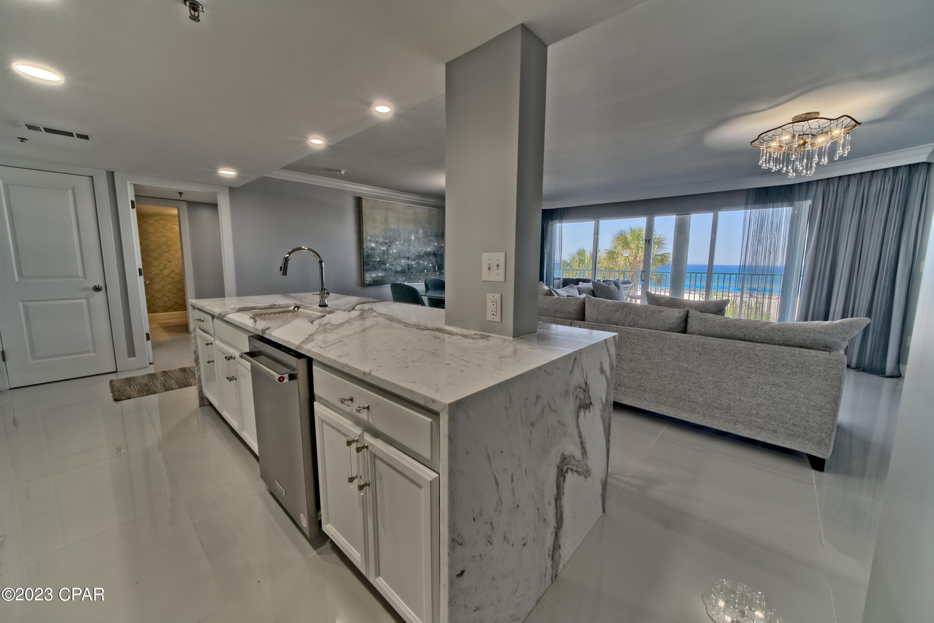 Long Beach Towers II - Residential