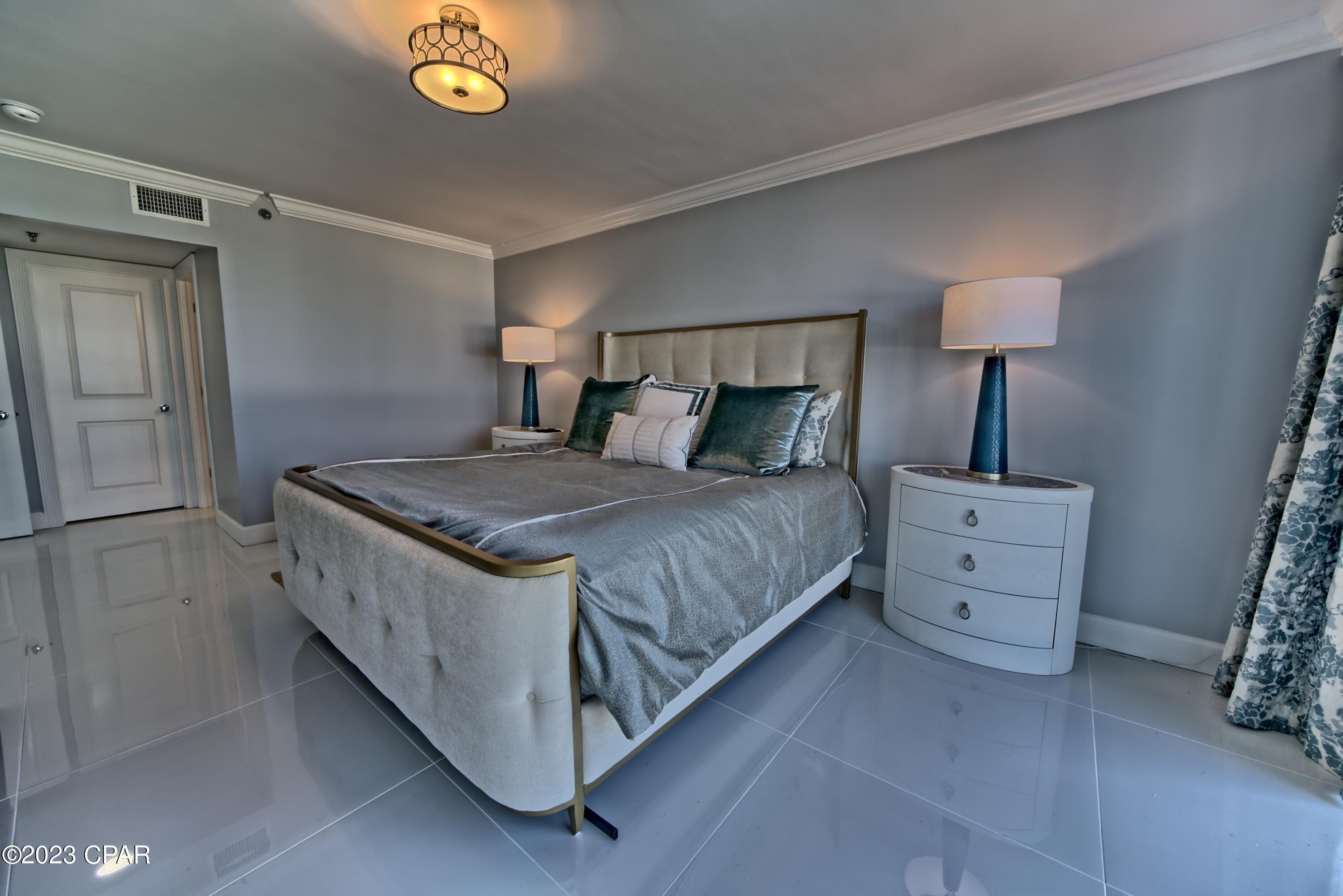 Long Beach Towers II - Residential