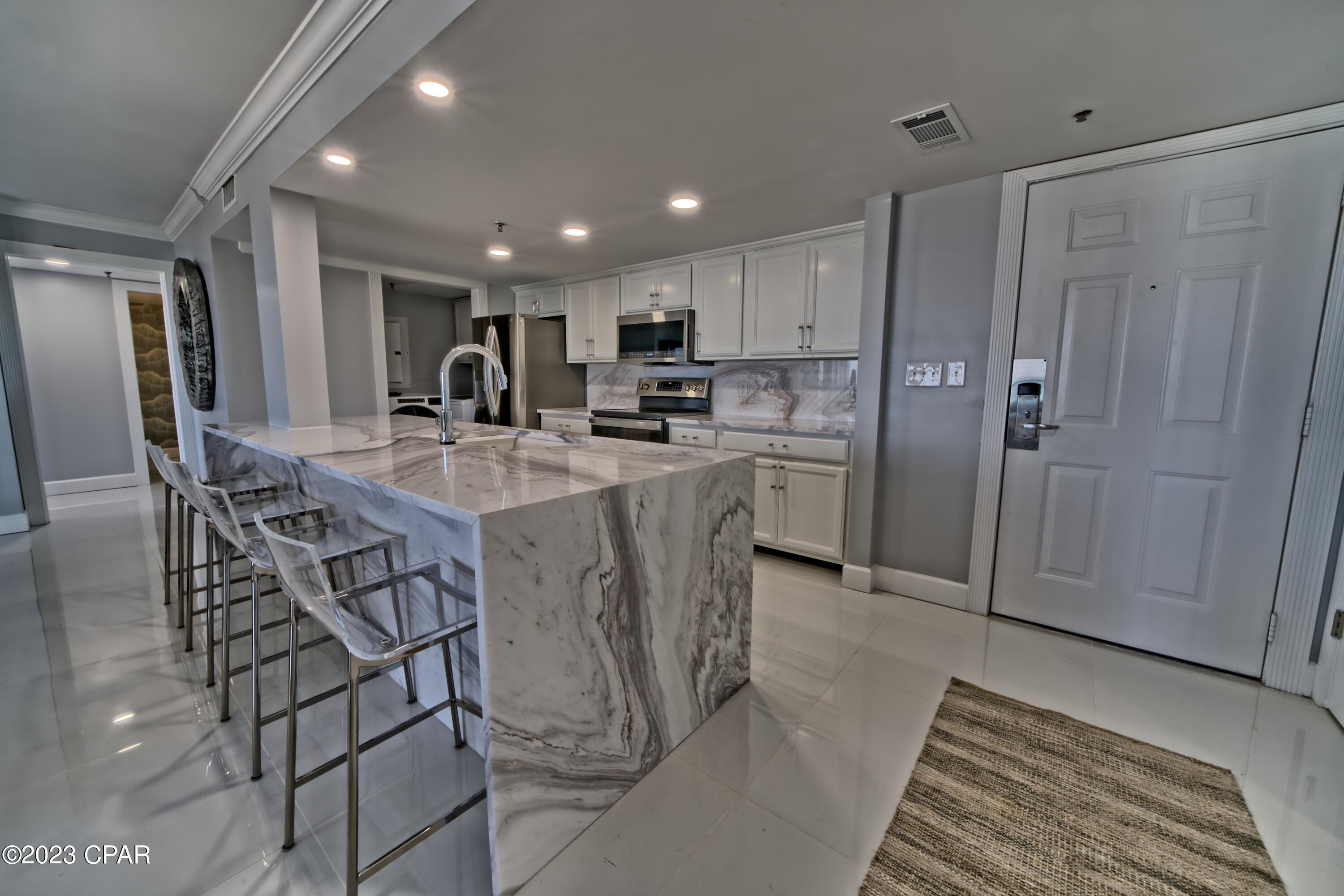 Long Beach Towers II - Residential