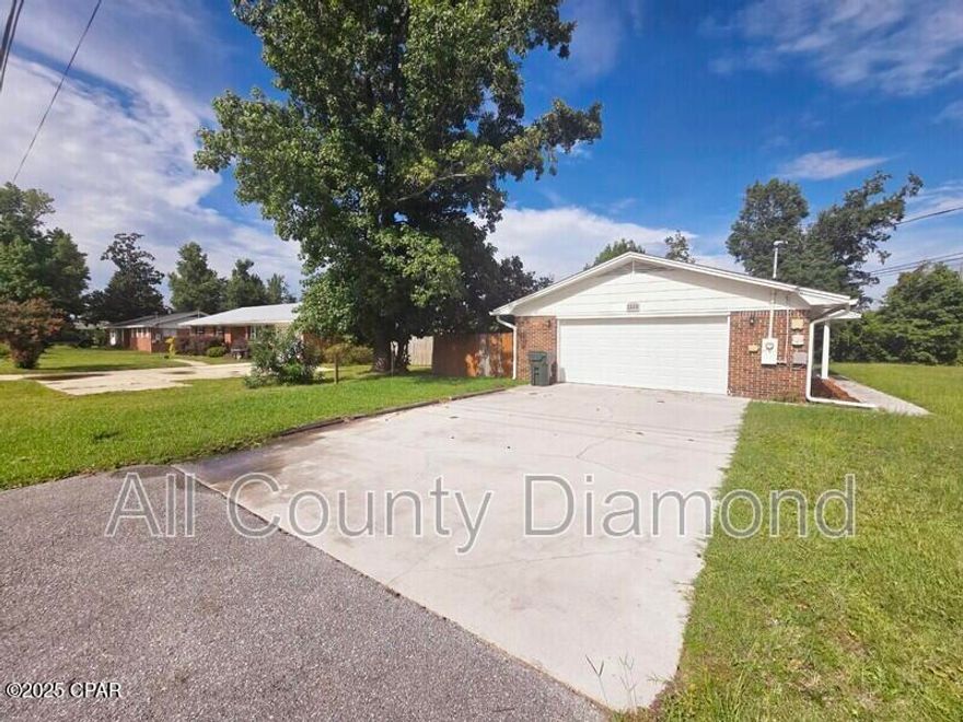 Welcome to this updated 3-bedroom, 2-bathroom home, perfect for modern living! Located in the heart of Lynn Haven, this home features newly tiled bathtubs, spacious bedrooms with ample storage, and sleek LVP floors throughout. The kitchen is fully equipped with a stove, refrigerator, dishwasher, and soft-close cabinets. Enjoy the open-plan living/dining area with a cozy fireplace.

The fenced backyard with a patio is ideal for outdoor fun and relaxation. Situated on a corner lot, it offers extra yard space and a two-car garage for parking and storage.

Perfect for families and professionals, this home is conveniently close to schools, parks, and shopping. 


Schedule a viewing today and make this wonderful home yours!

The fenced backyard with a patio is ideal for outdoor fun and relaxation. Situated on a corner lot, it offers extra yard space and a two-car garage for parking and storage.

Perfect for families and professionals, this home is conveniently close to schools, parks, and shopping. Military Discount Available!

Move-In Special: Move in by December 1st and get half off your second month's rent!

Schedule a viewing today and make this wonderful home yours!