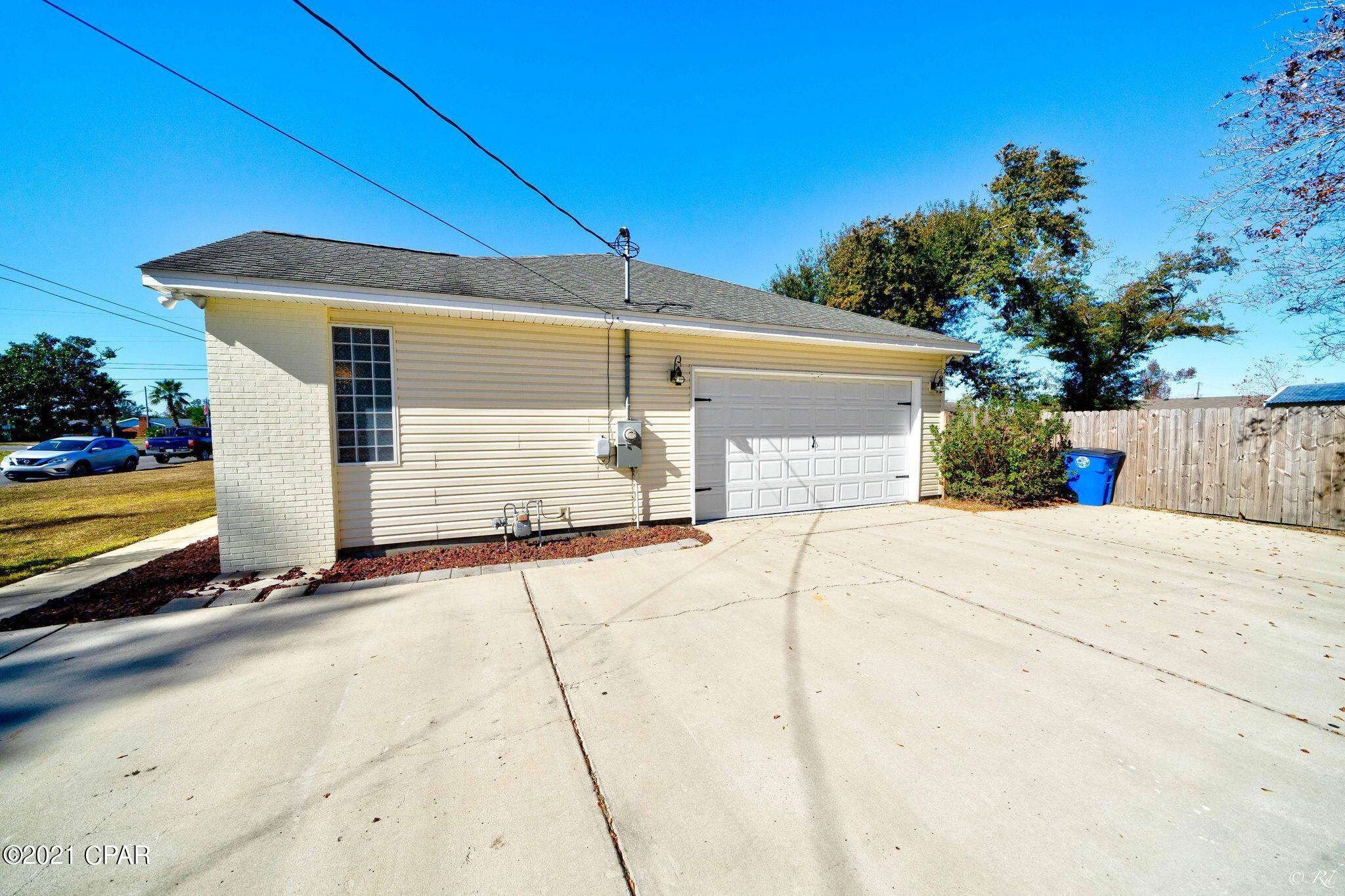 Forest Hills Unit 1 - Residential